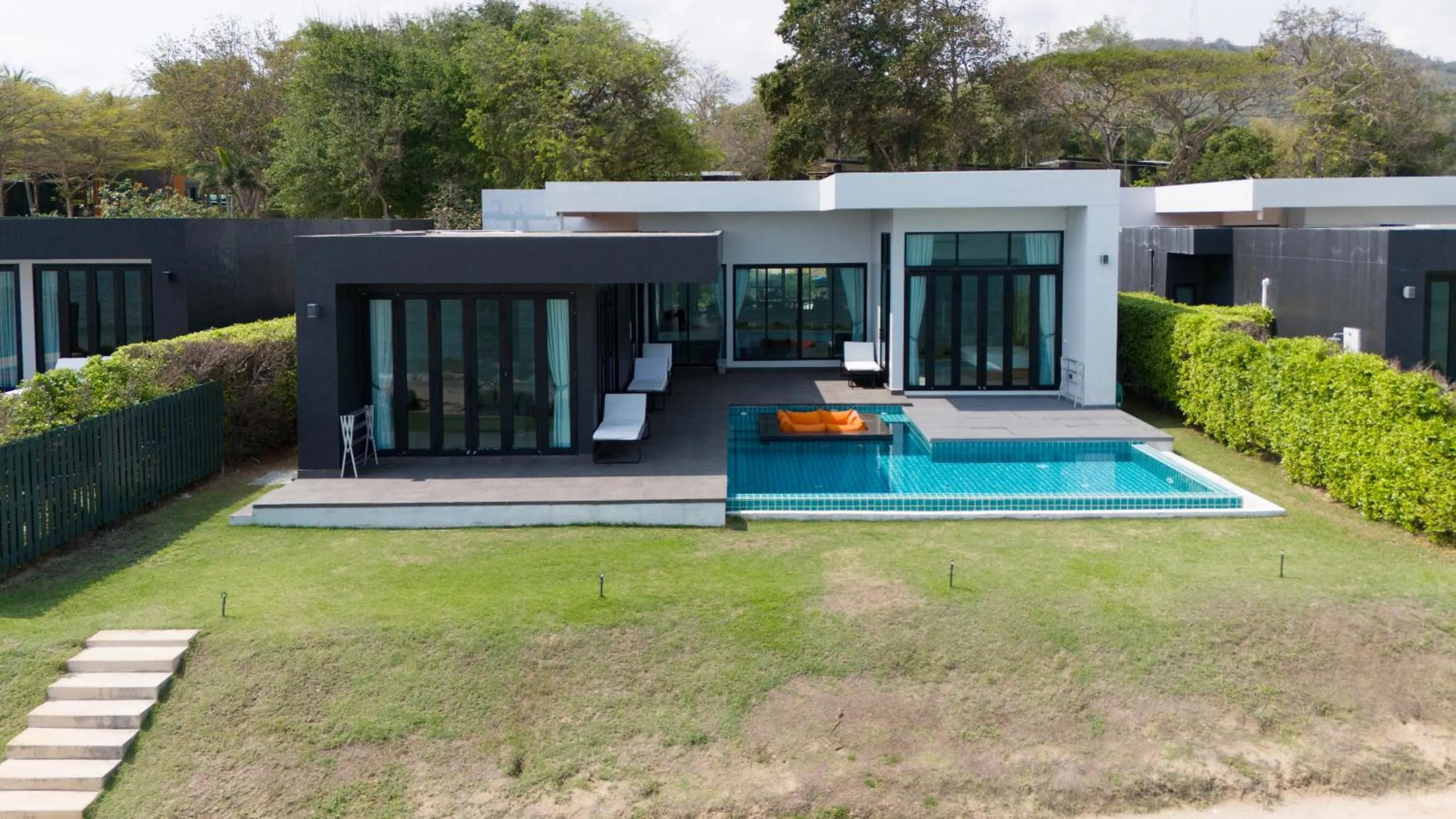 Property building in Sunshine Paradise Resort