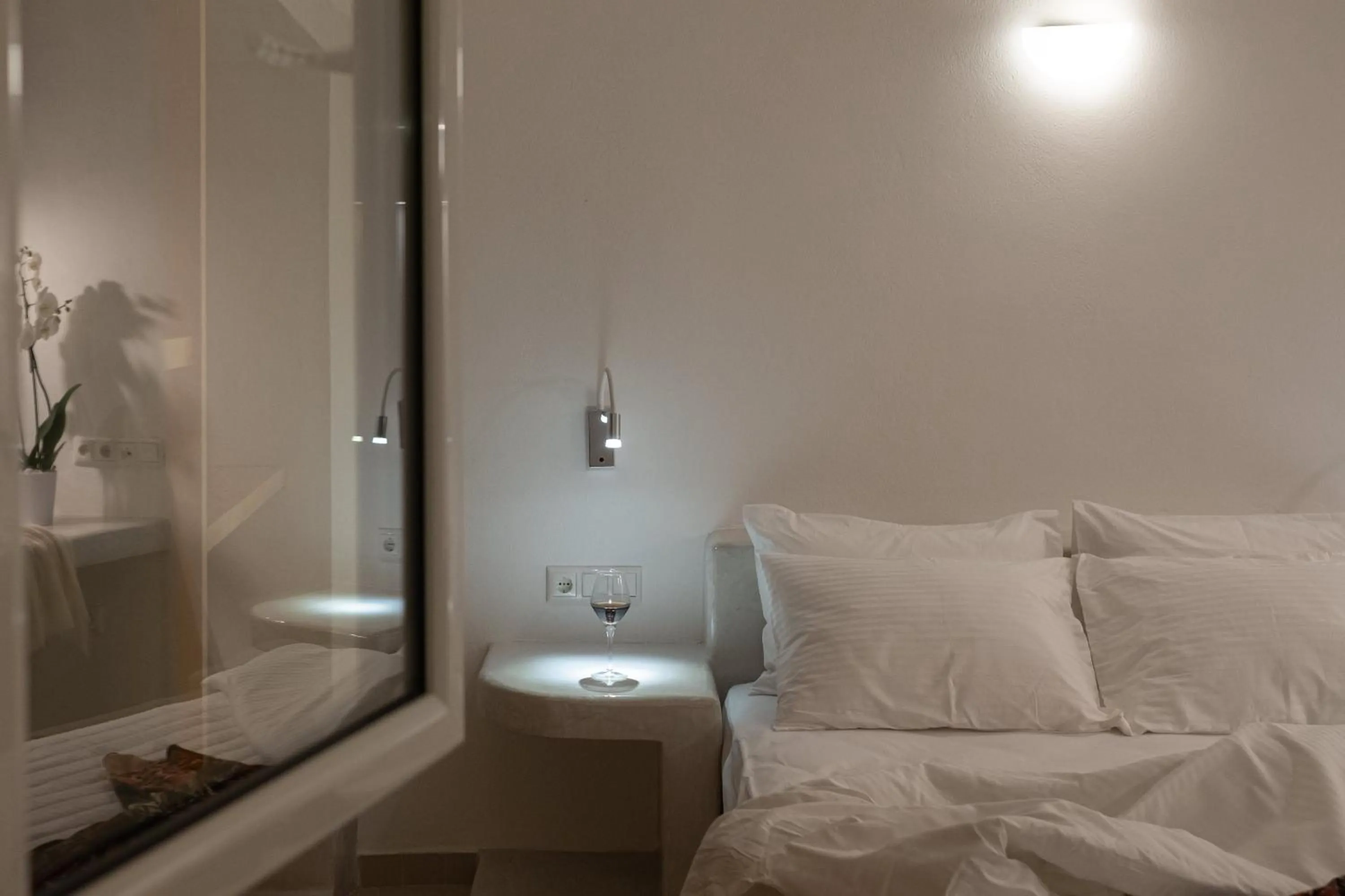 Bedroom, Bed in Santoterra Antigua Suites