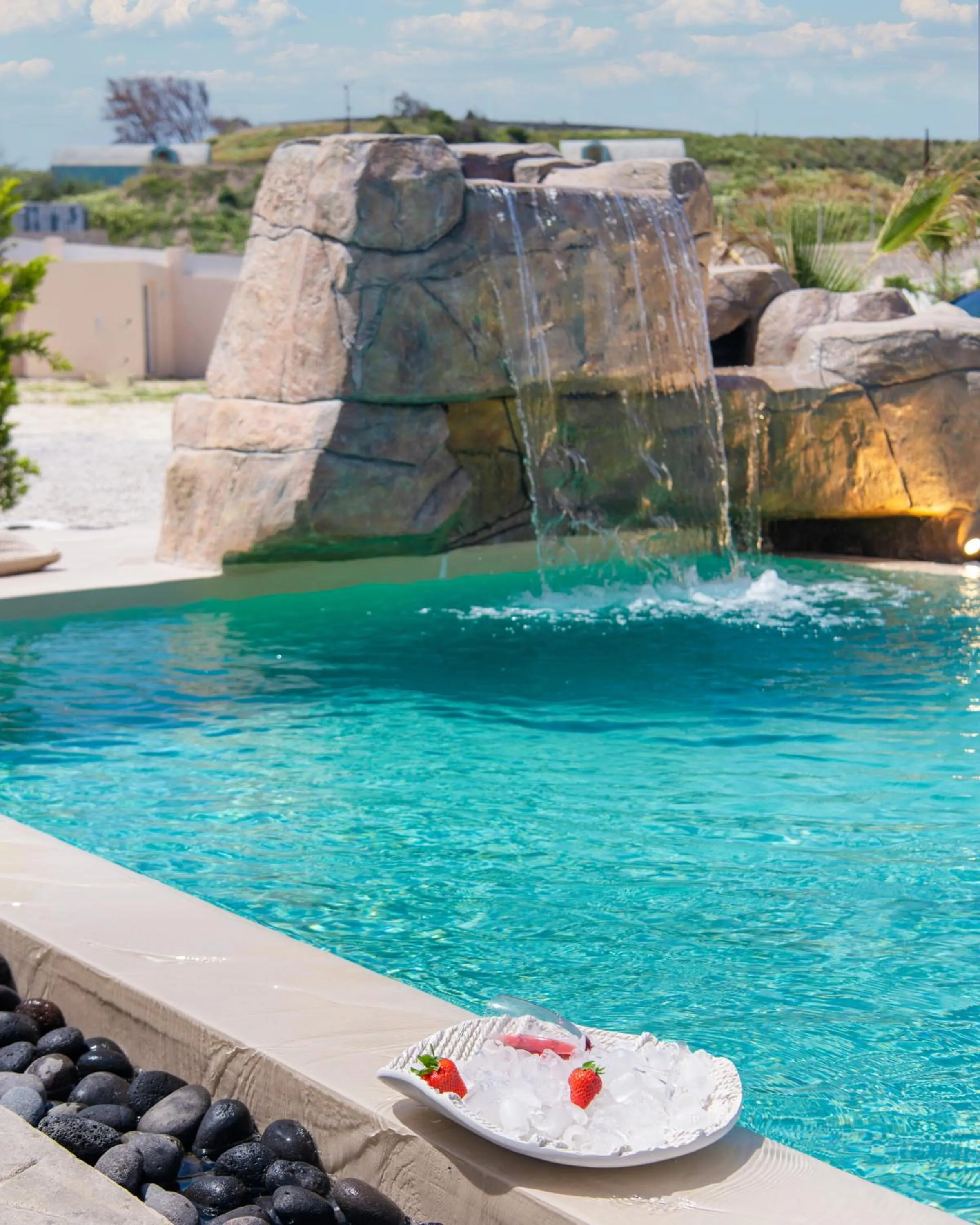 Swimming pool in Santoterra Antigua Suites