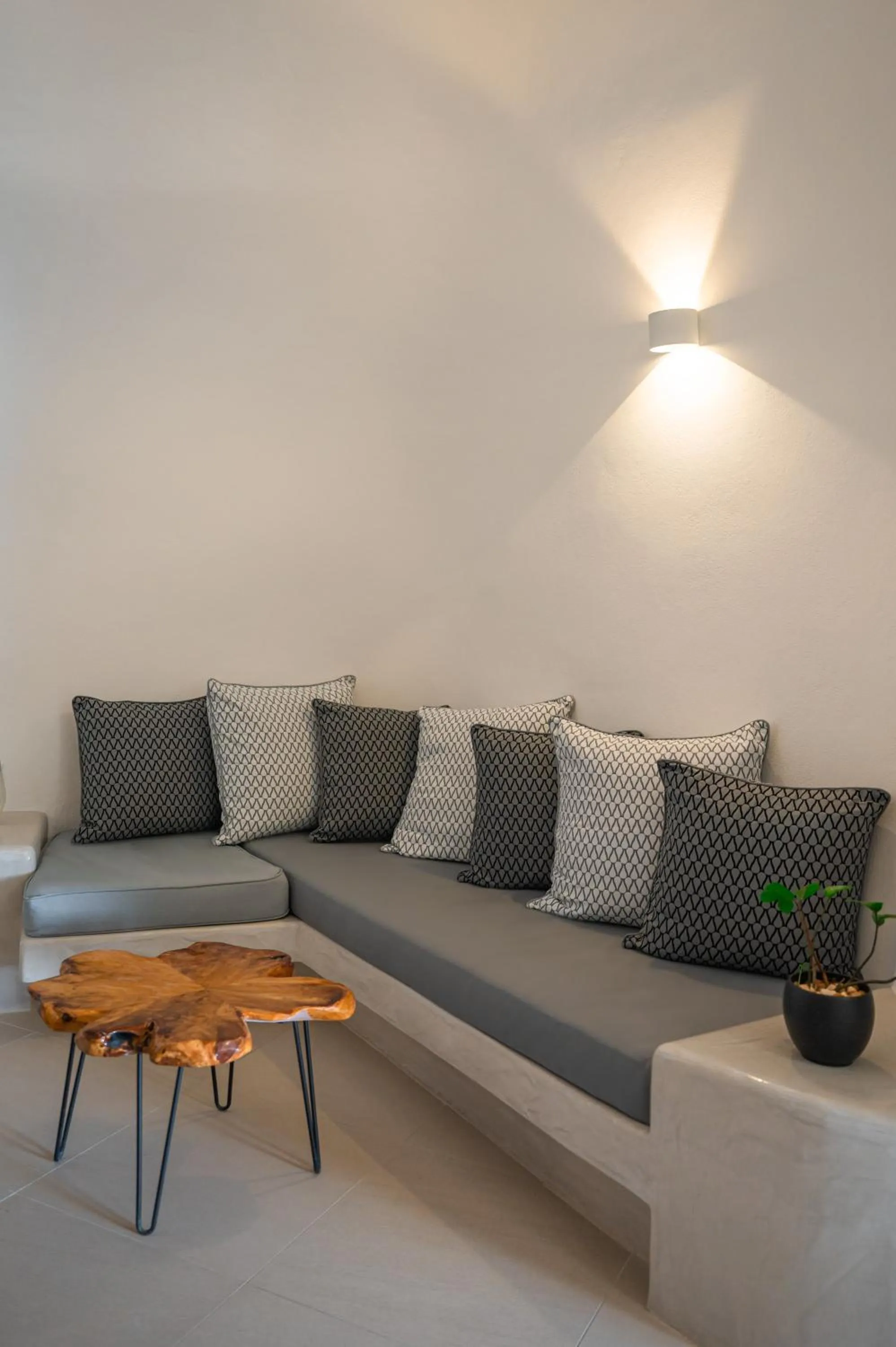 Santoterra Antigua Suites