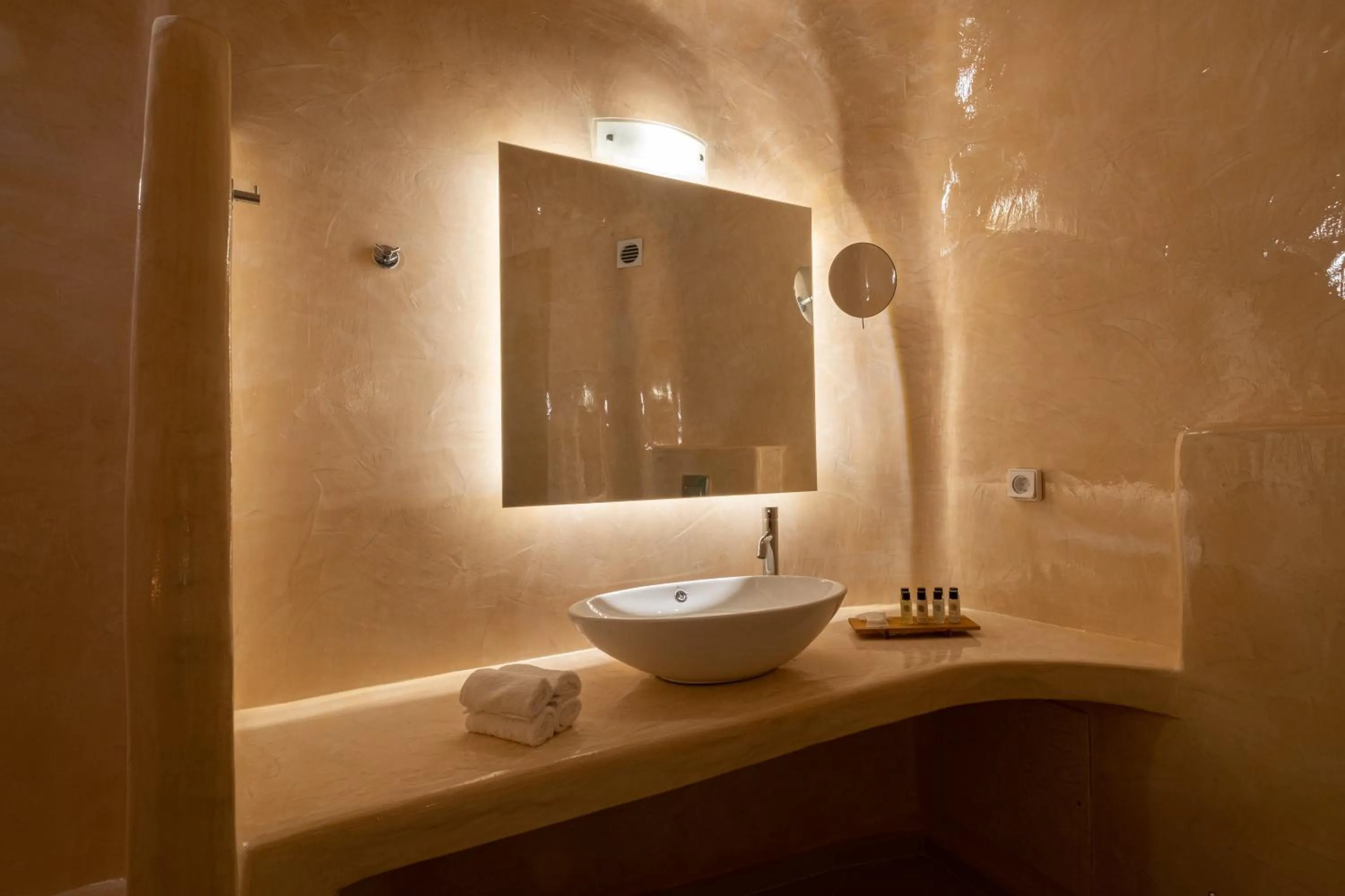 Bathroom in Santoterra Antigua Suites