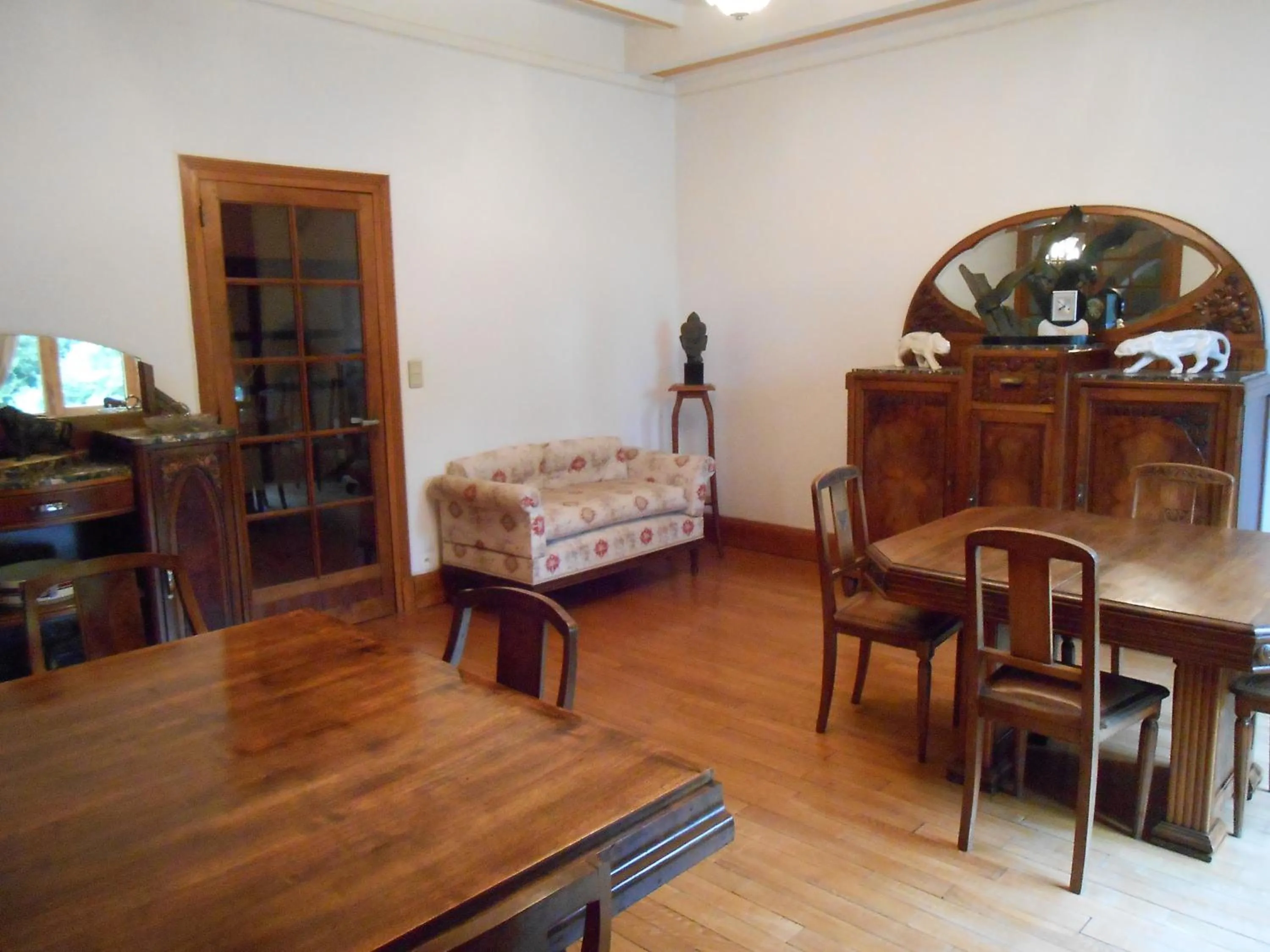 Dining area in La Passagere