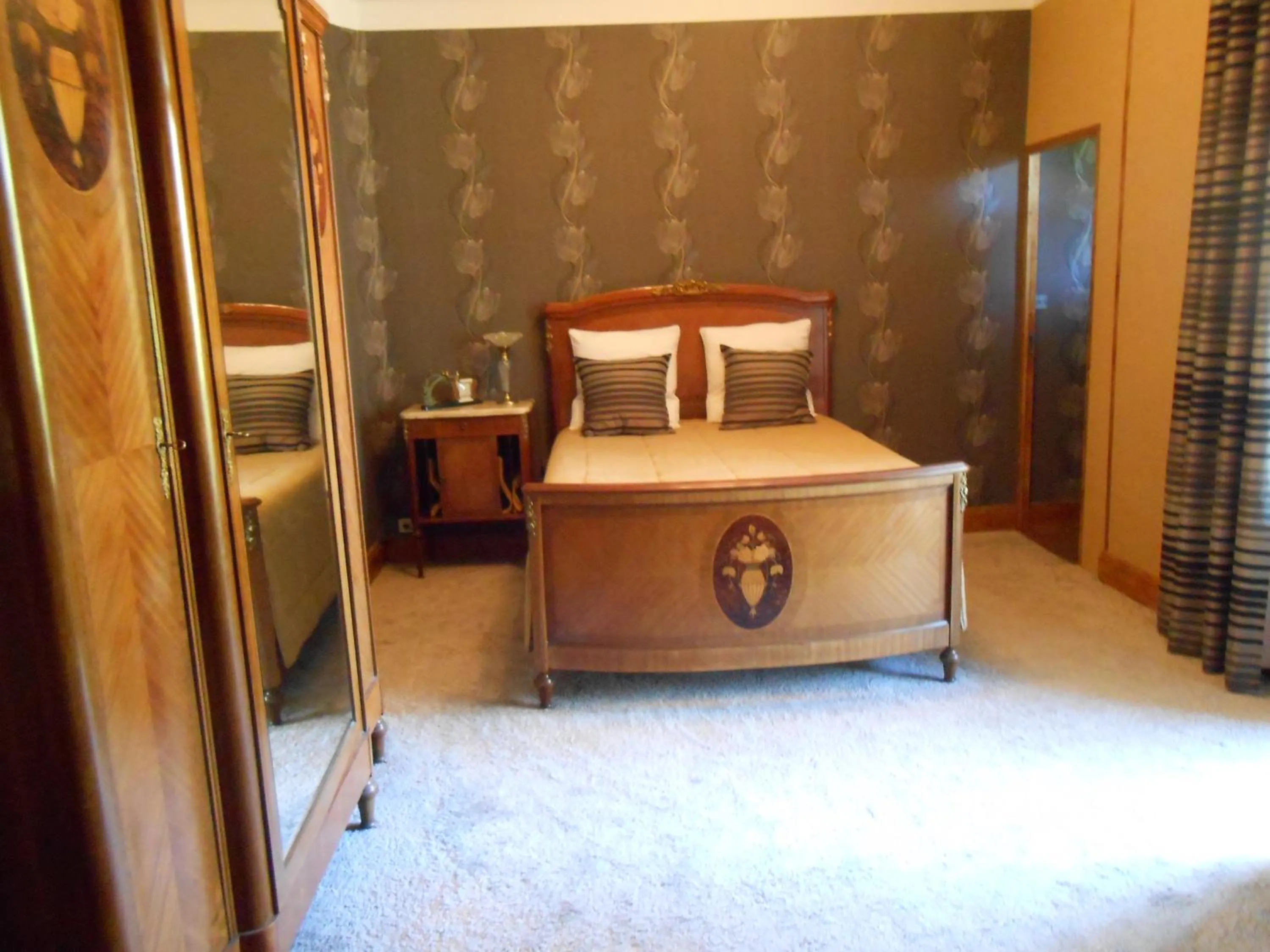 Bedroom, Bed in La Passagere