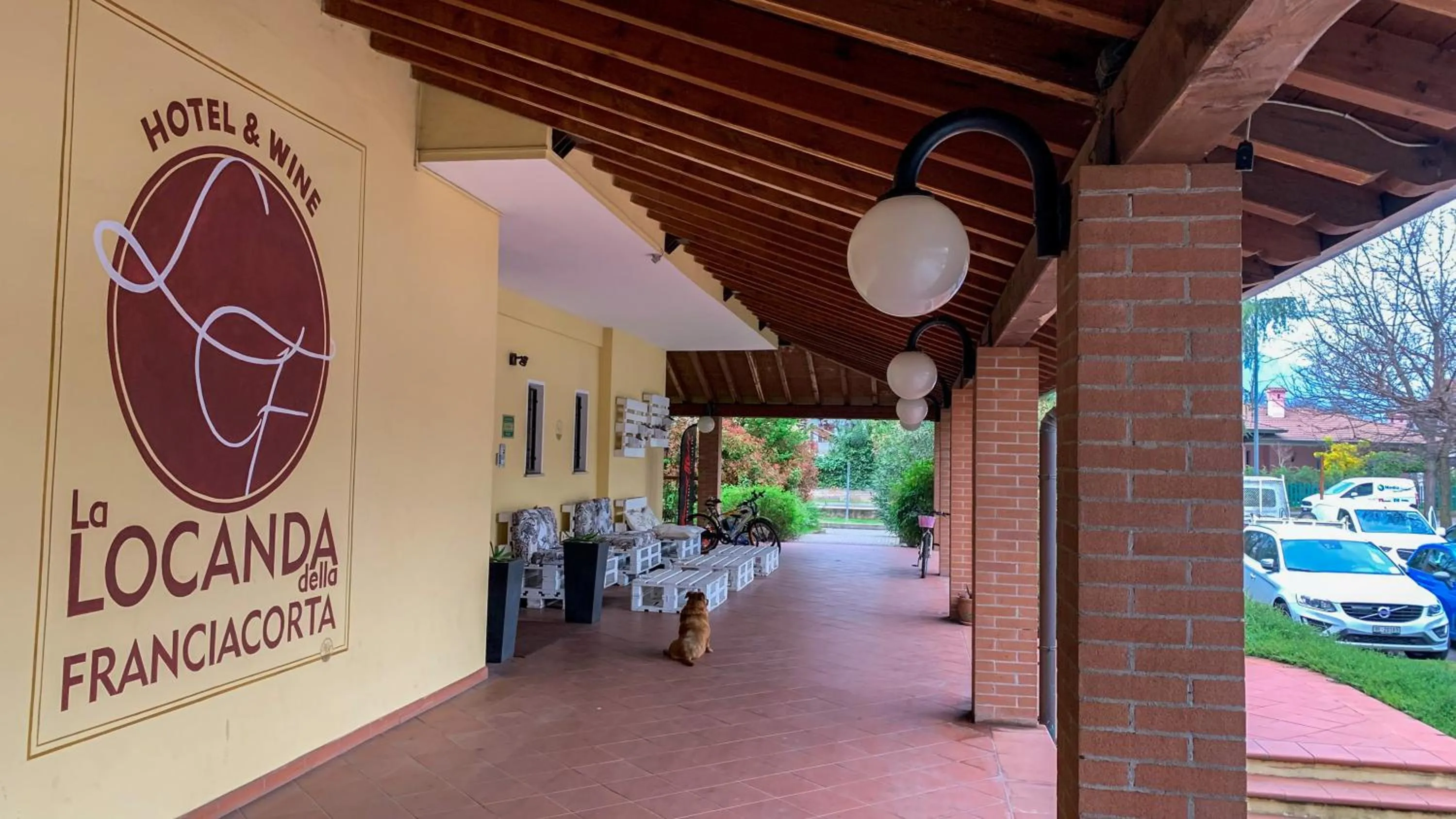 Facade/entrance in Hotel La Locanda Della Franciacorta