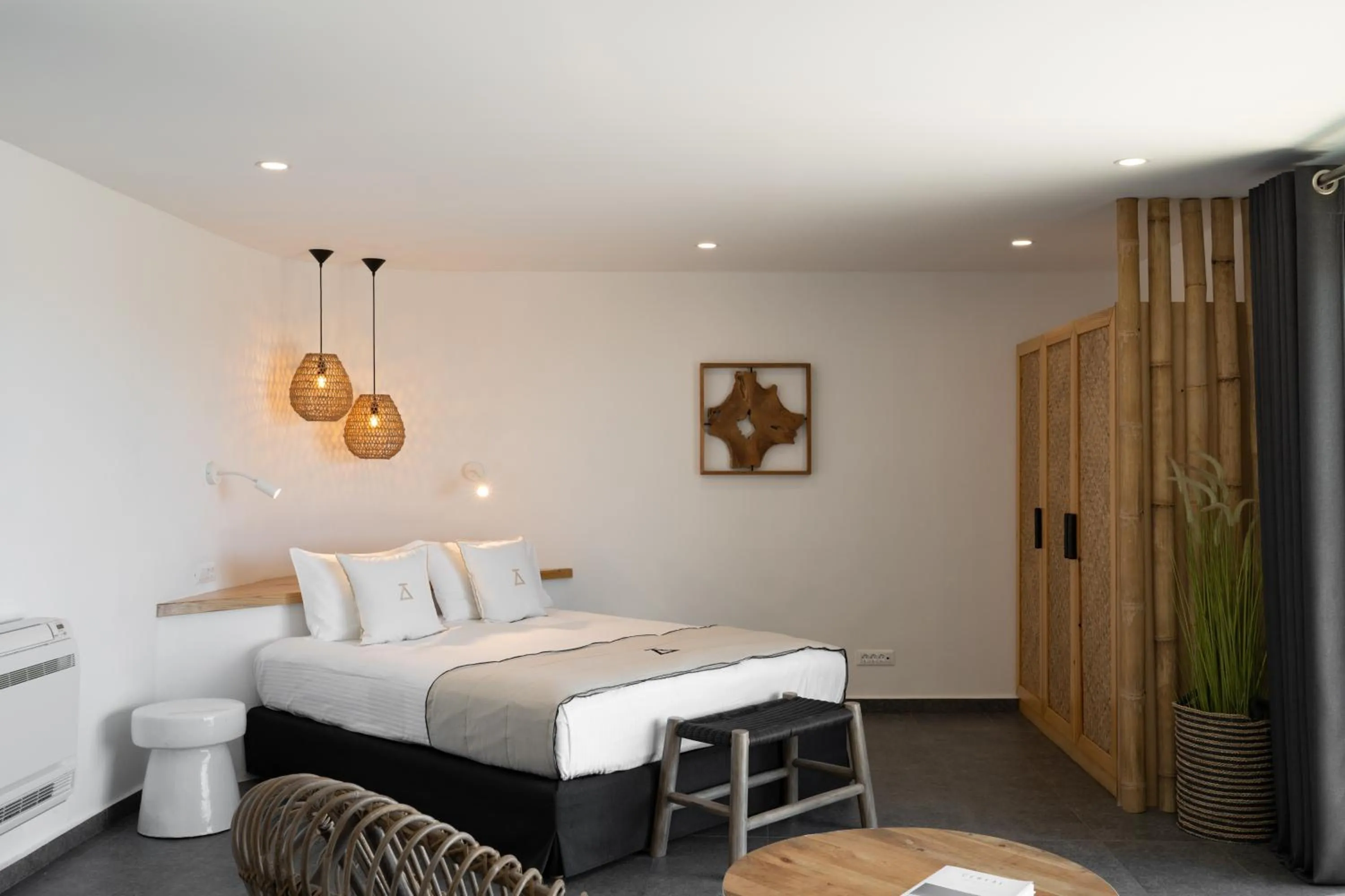 Bedroom, Bed in Ikies of Mykonos