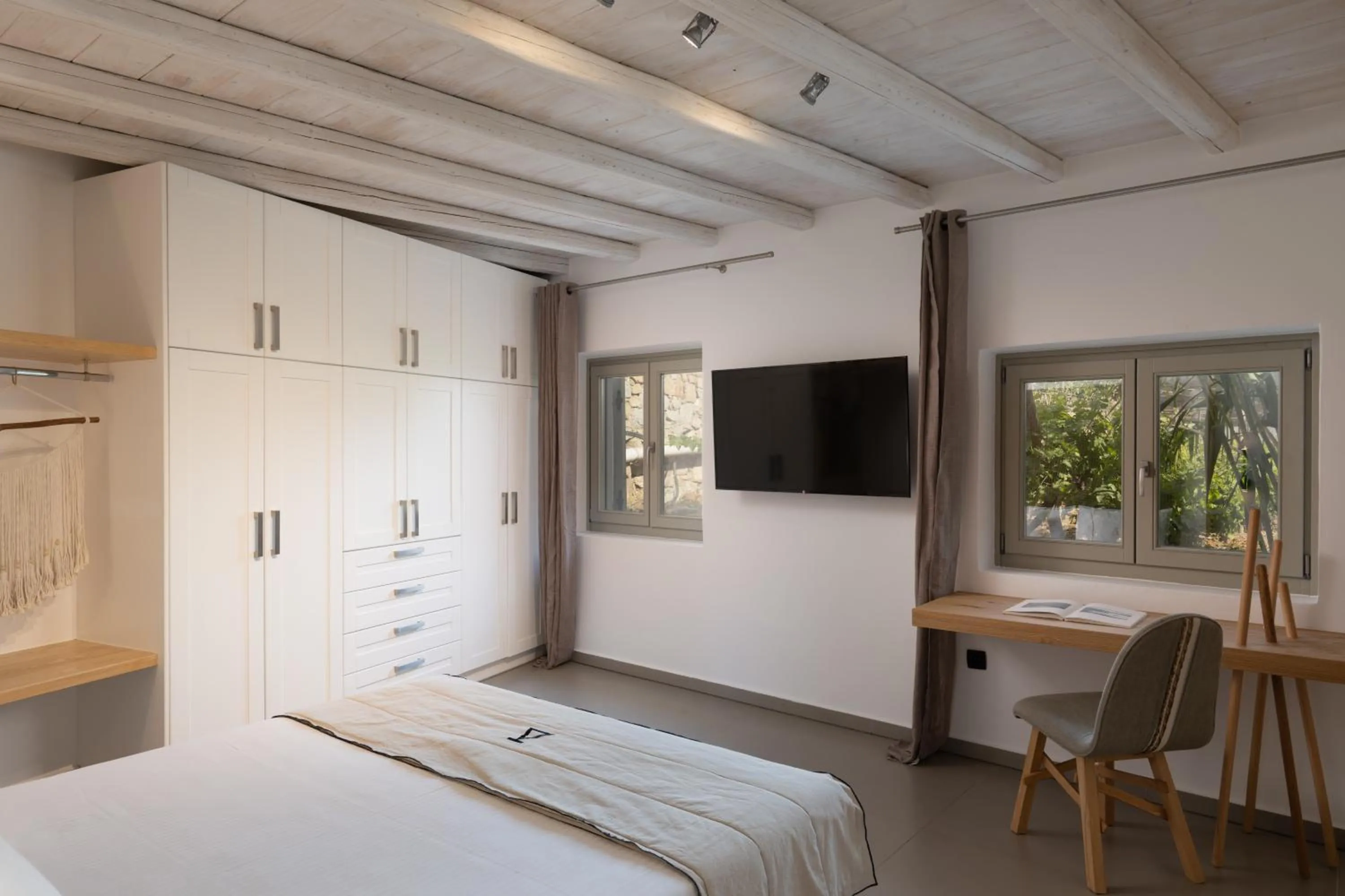 Bedroom, Bed in Ikies of Mykonos