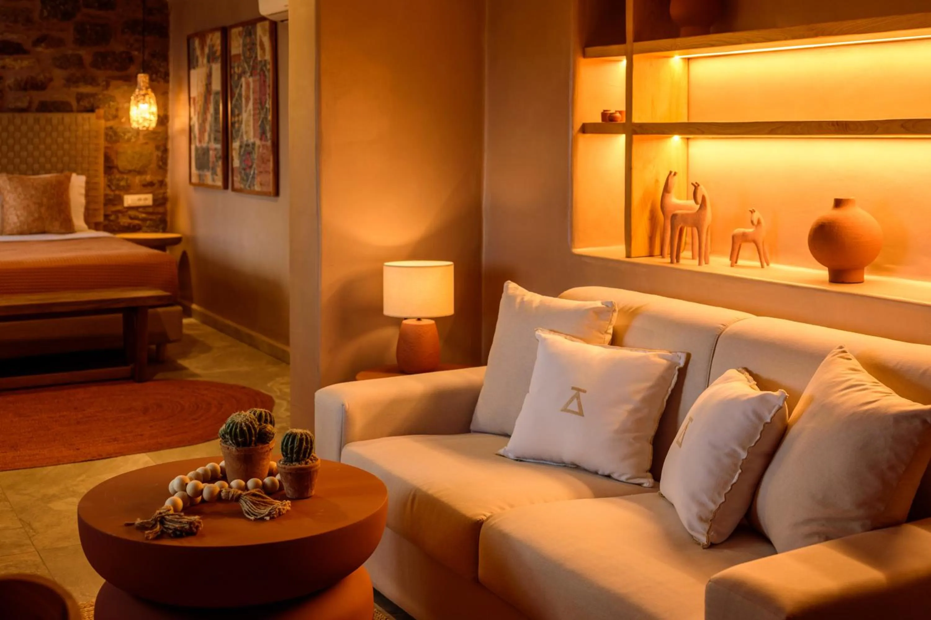 Seating area, Bed in Ikies of Mykonos