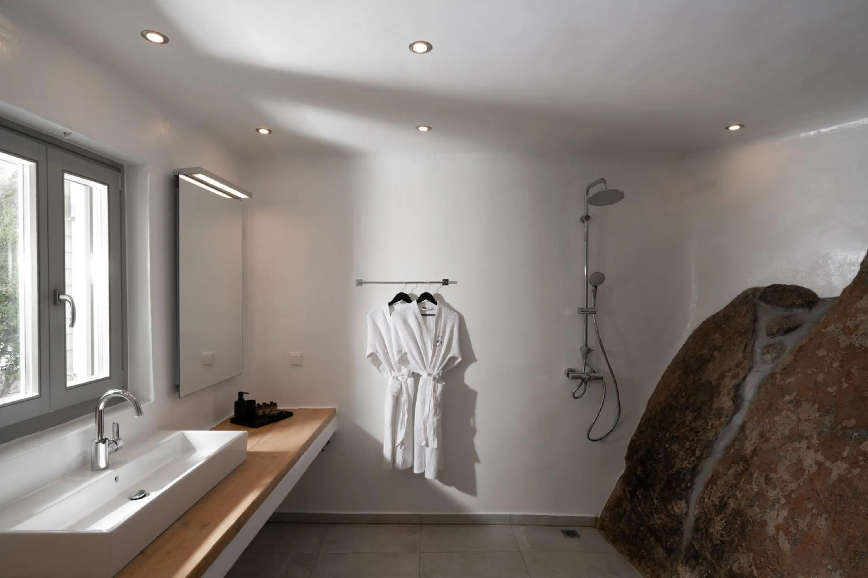 Shower in Ikies of Mykonos