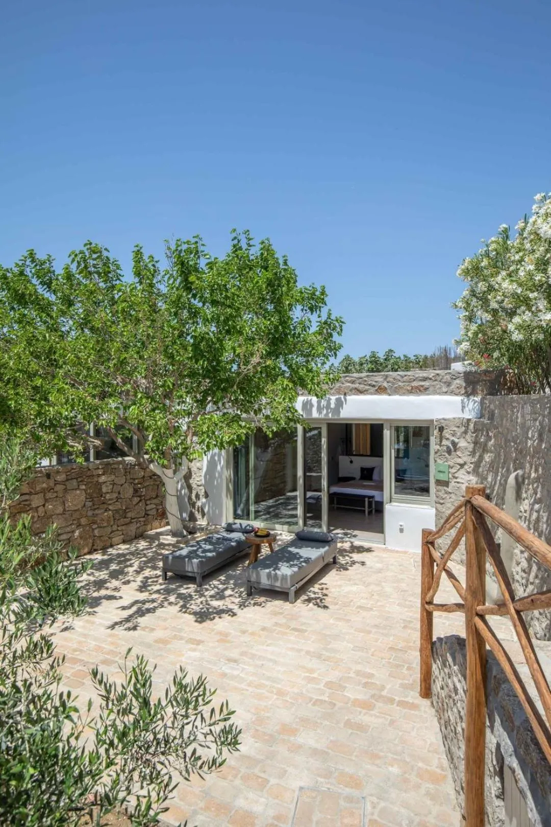 Patio in Ikies of Mykonos