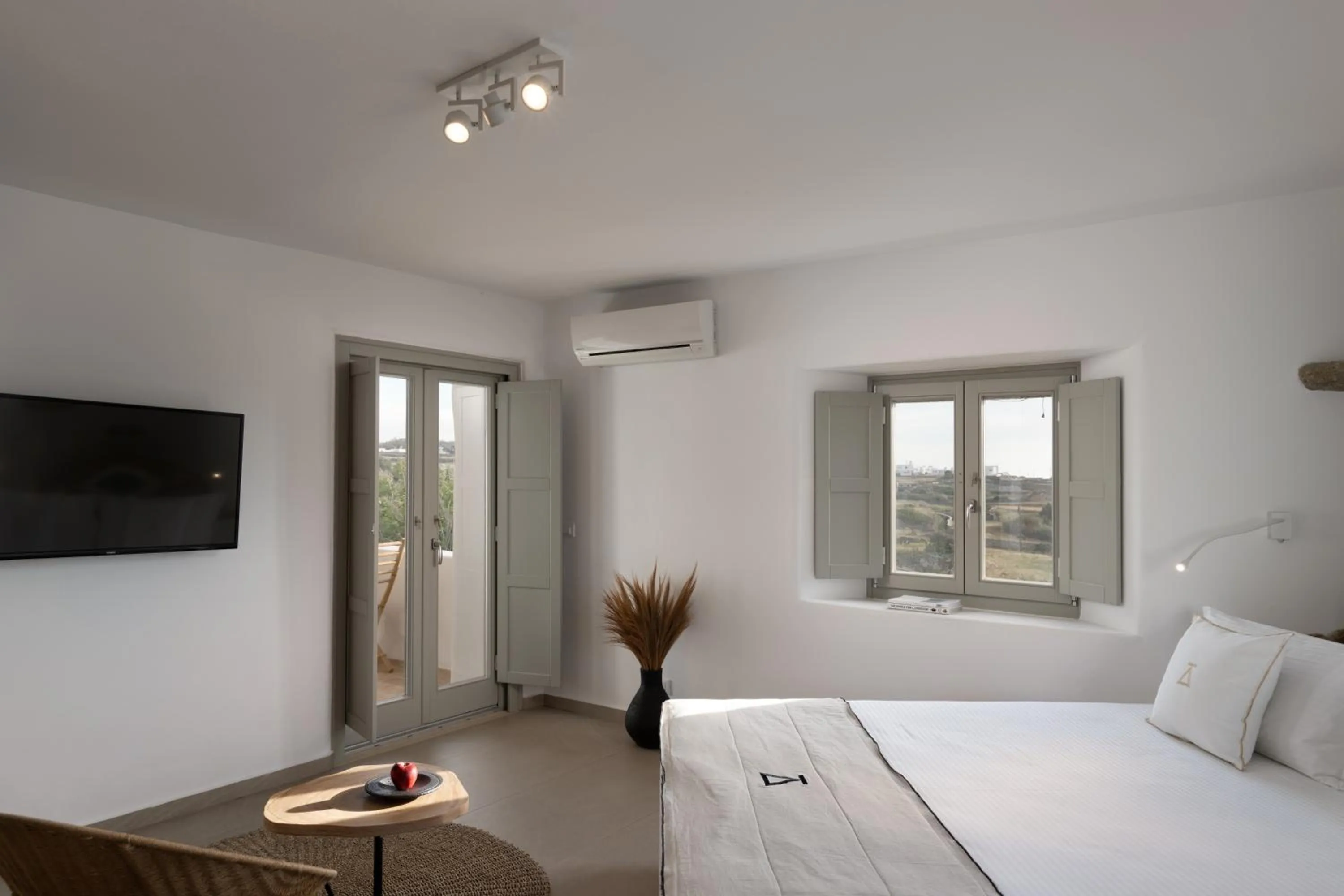 Bed in Ikies of Mykonos