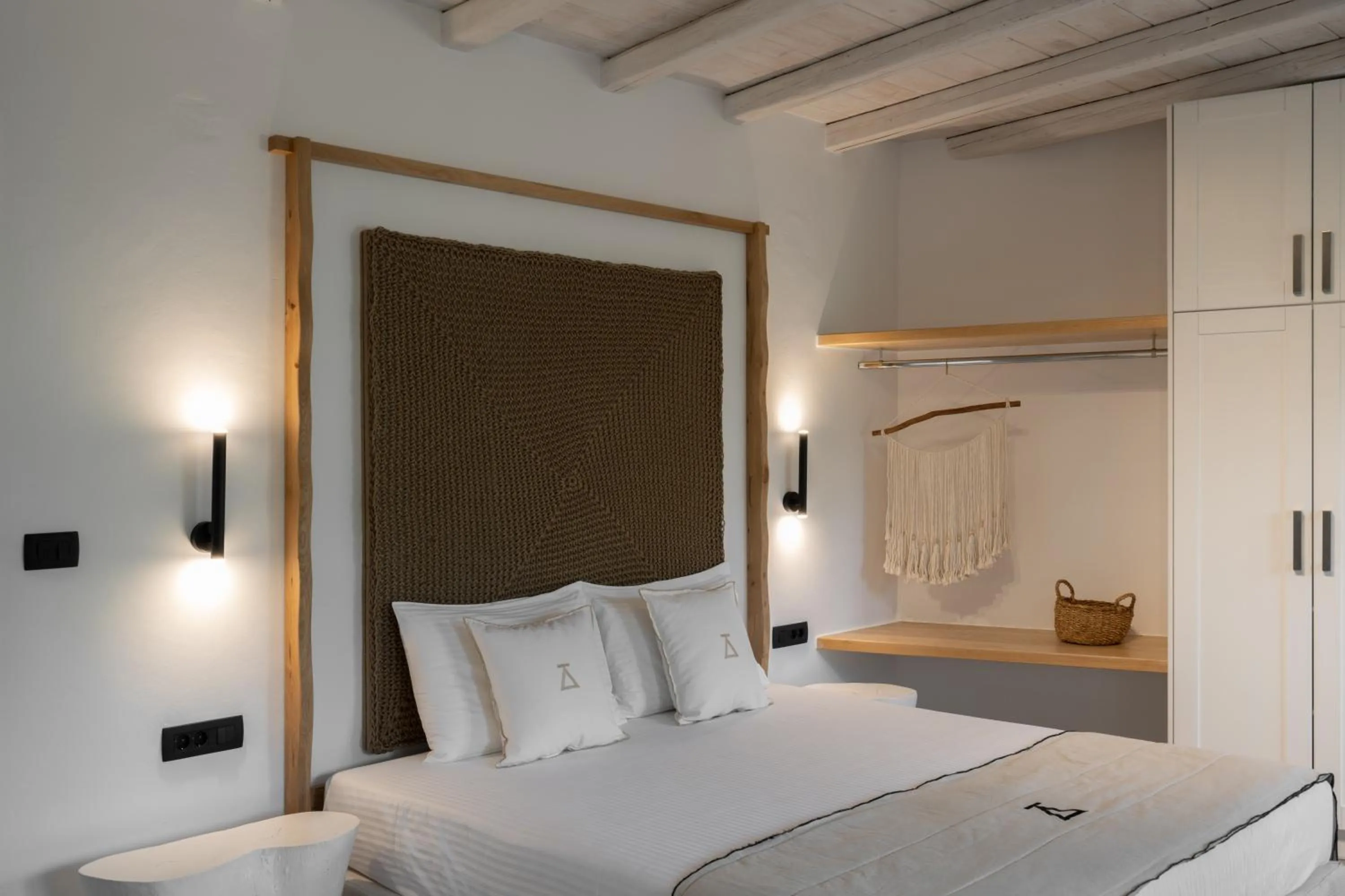 Bedroom, Bed in Ikies of Mykonos