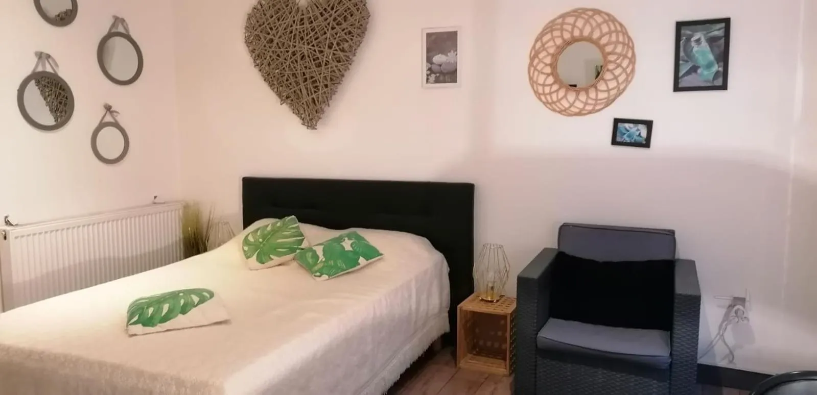 Bedroom, Bed in CosyStudio Site du Futuroscope