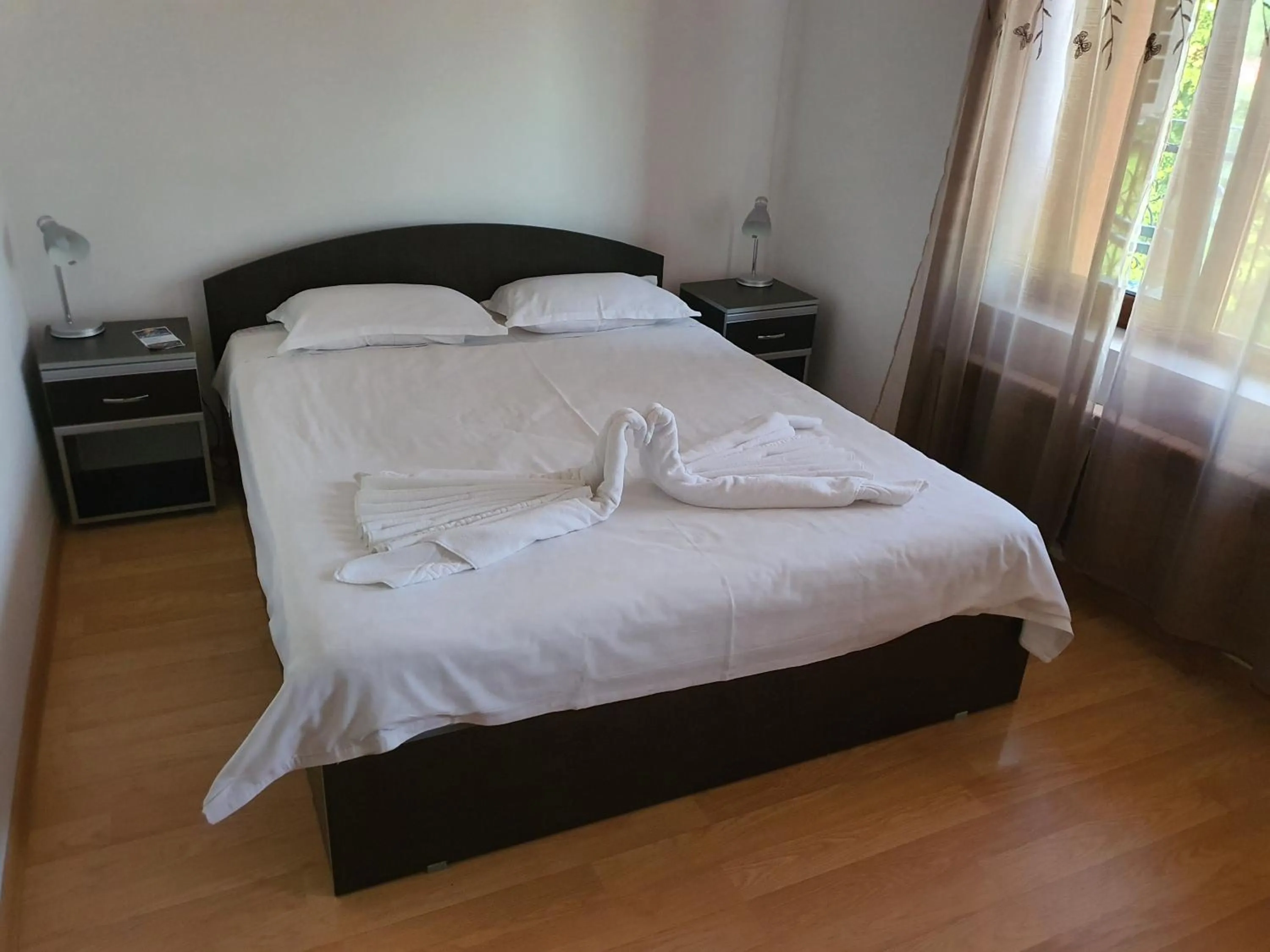 Photo of the whole room, Bed in Lotca Fermecată - Lotka Fermecată