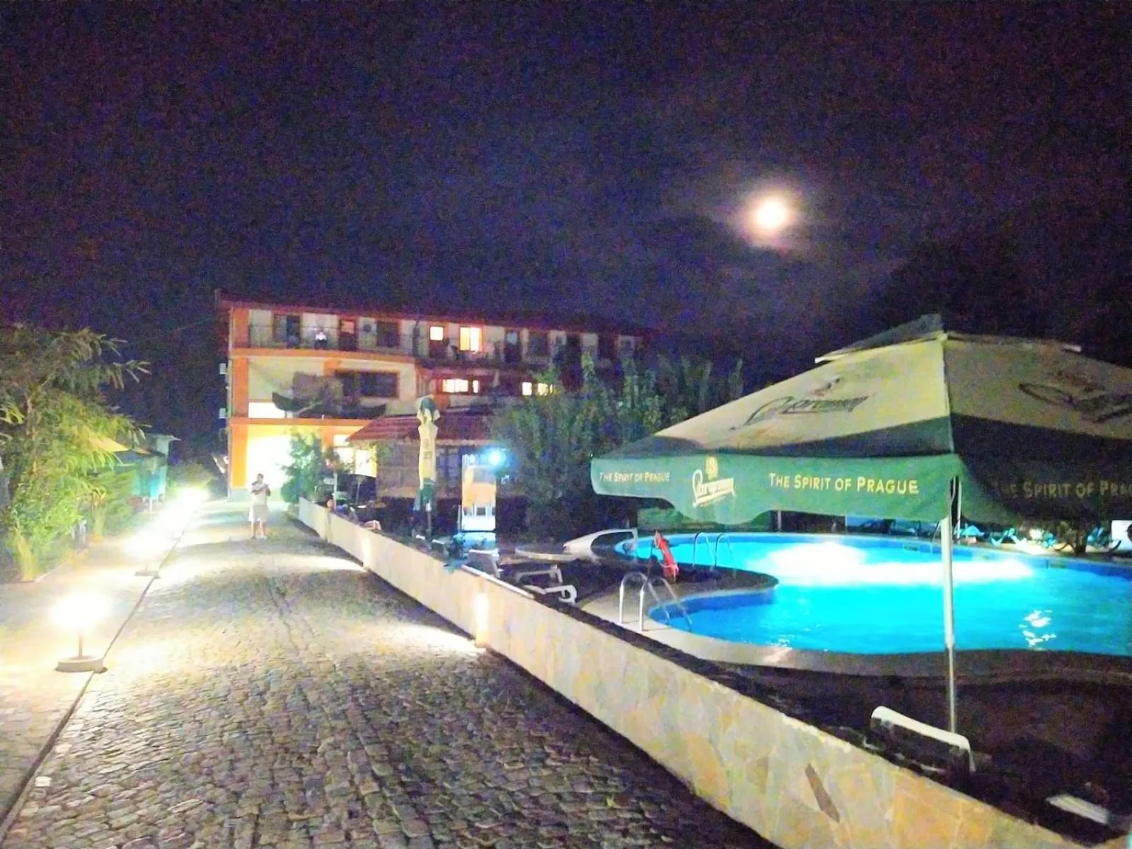 Property building in Lotca Fermecată - Lotka Fermecată