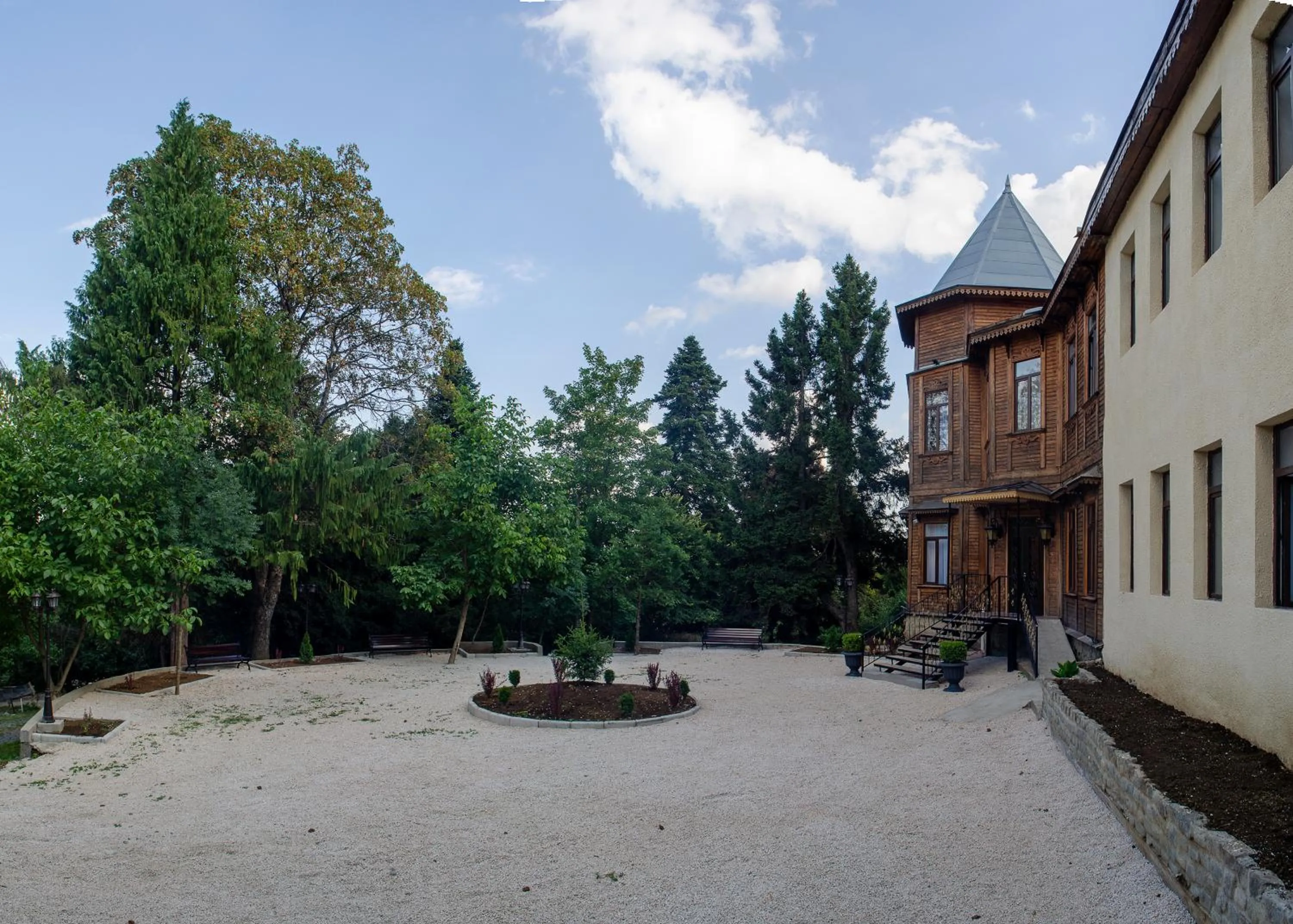 Property building in The Residence Hotel & Cottages
