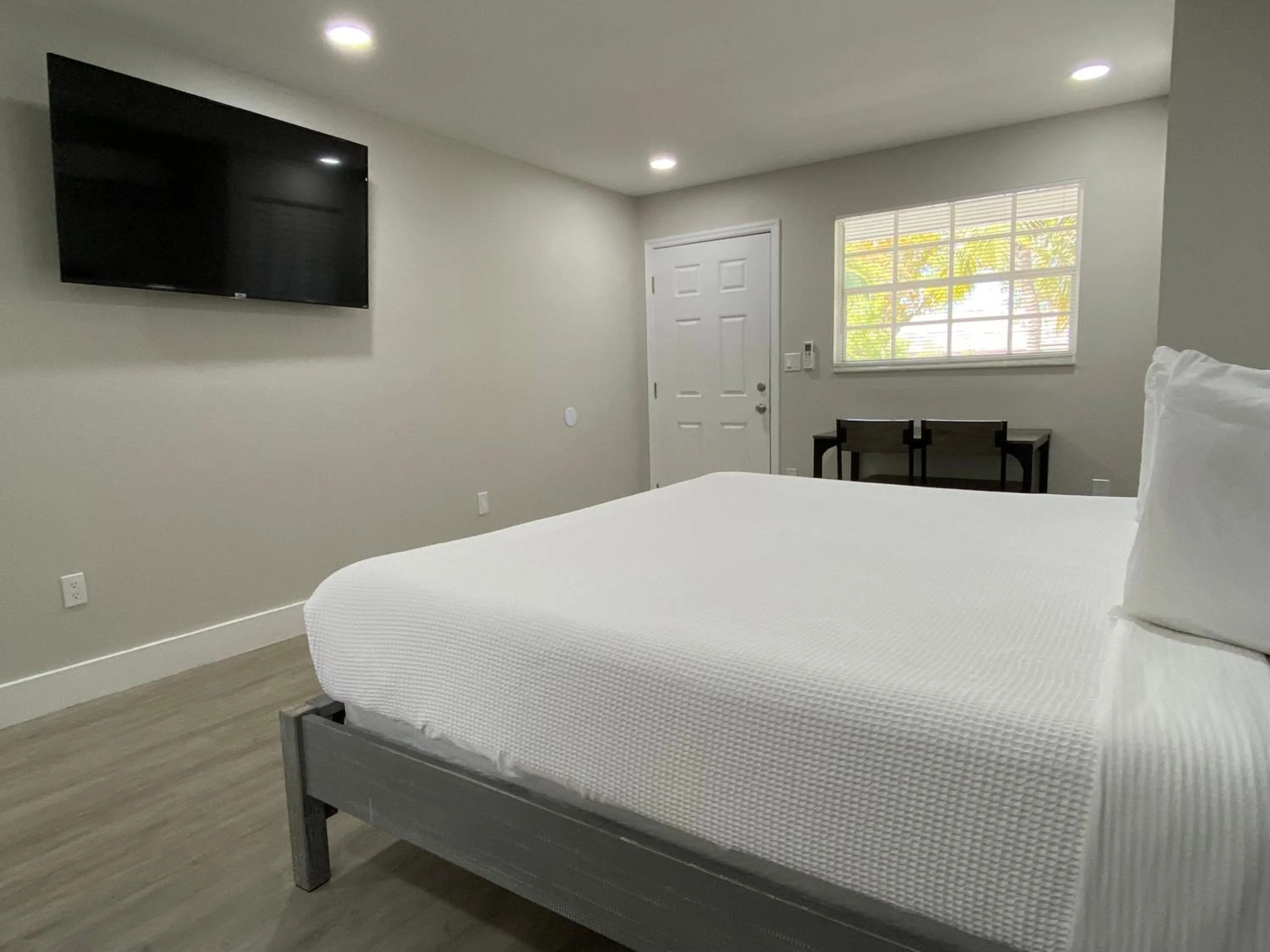 Bed in Amoray Dive Resort