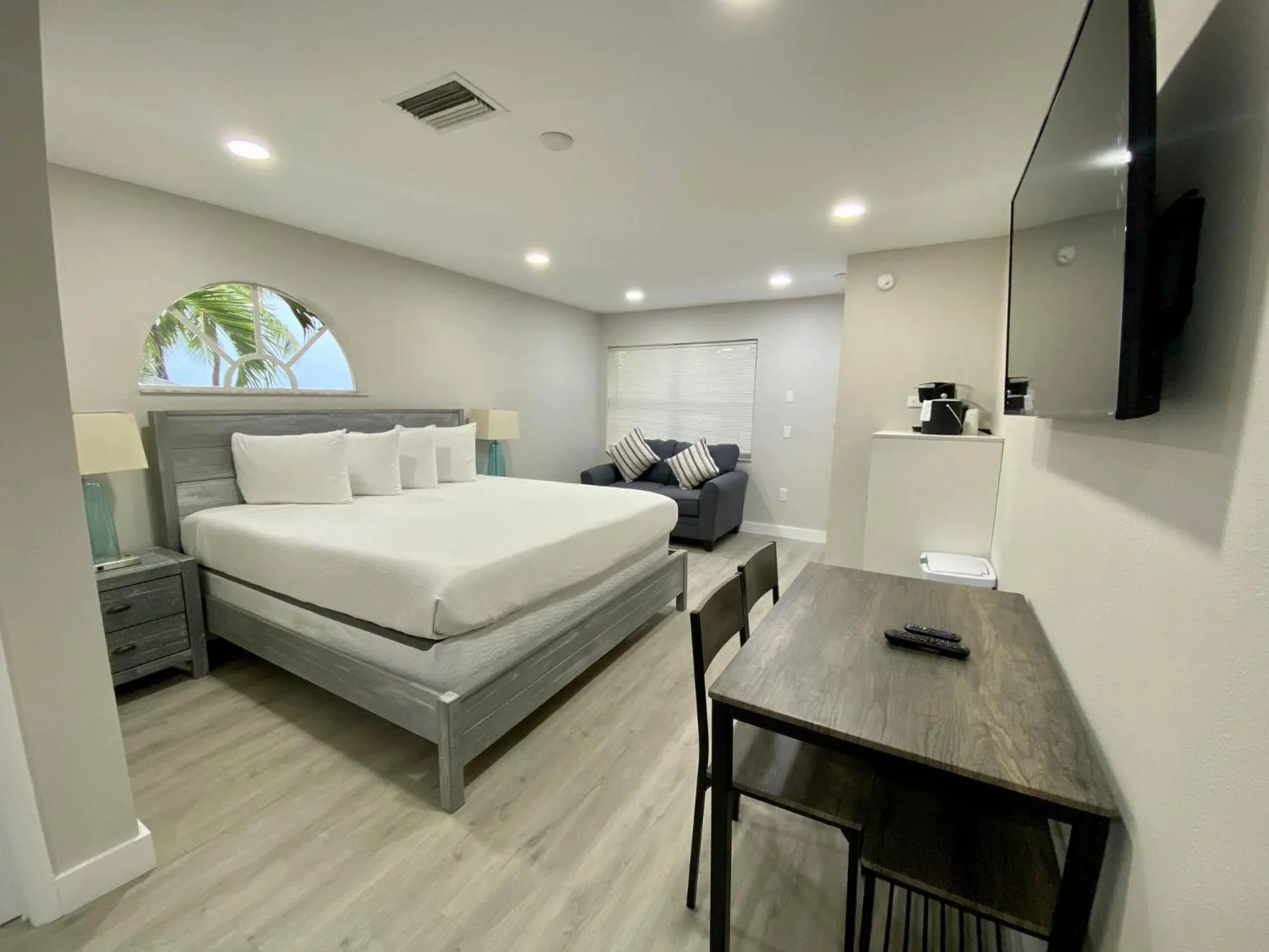 Bed in Amoray Dive Resort