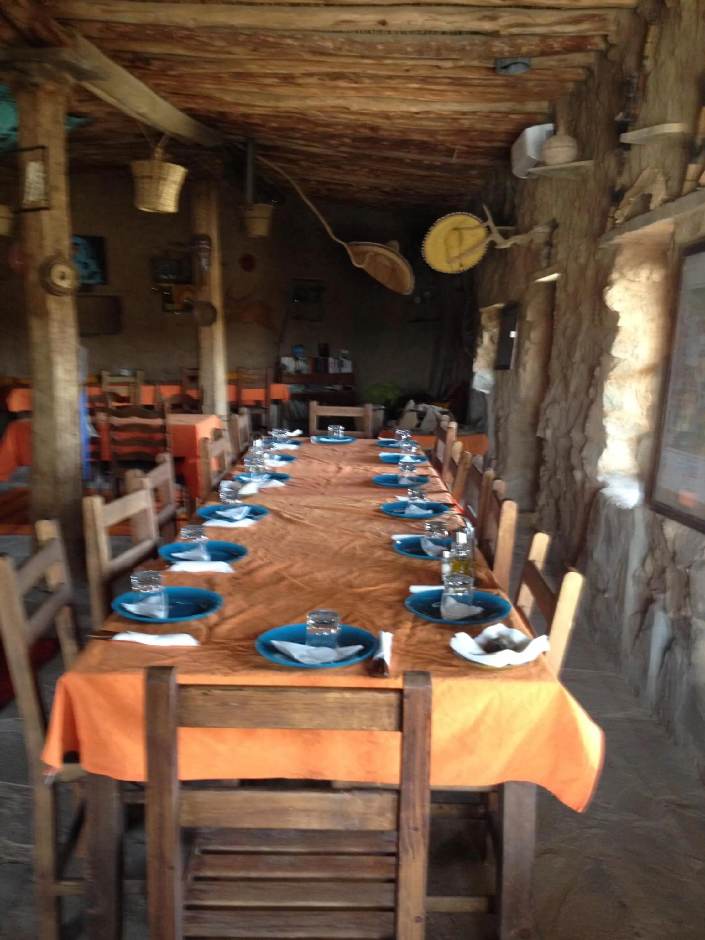 Restaurant/places to eat in Maison Boutchrafine