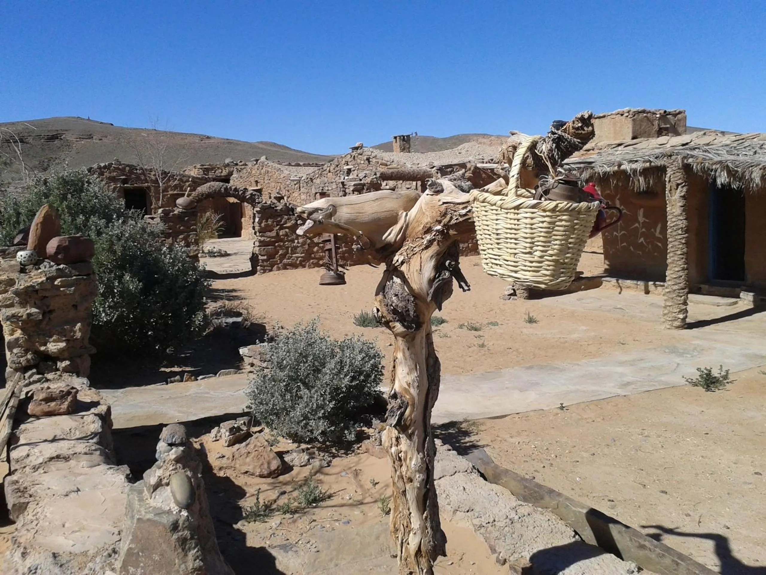 Balcony/Terrace in Maison Boutchrafine