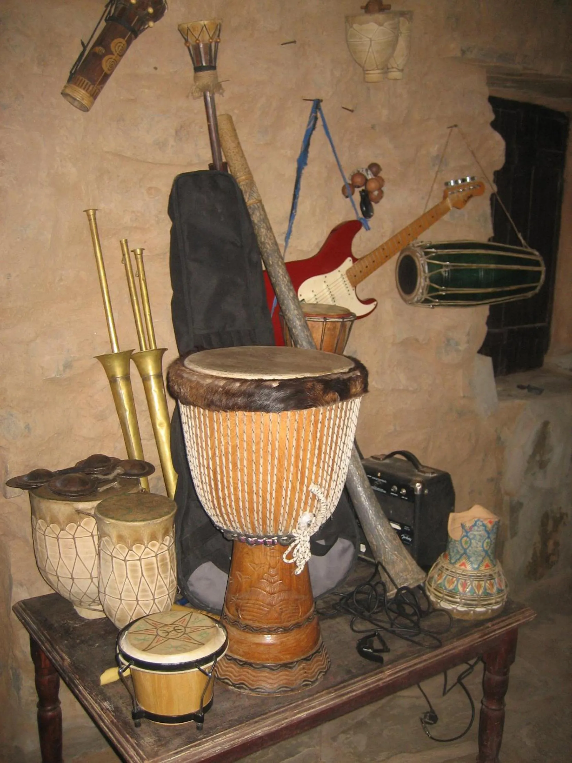 Lounge or bar in Maison Boutchrafine