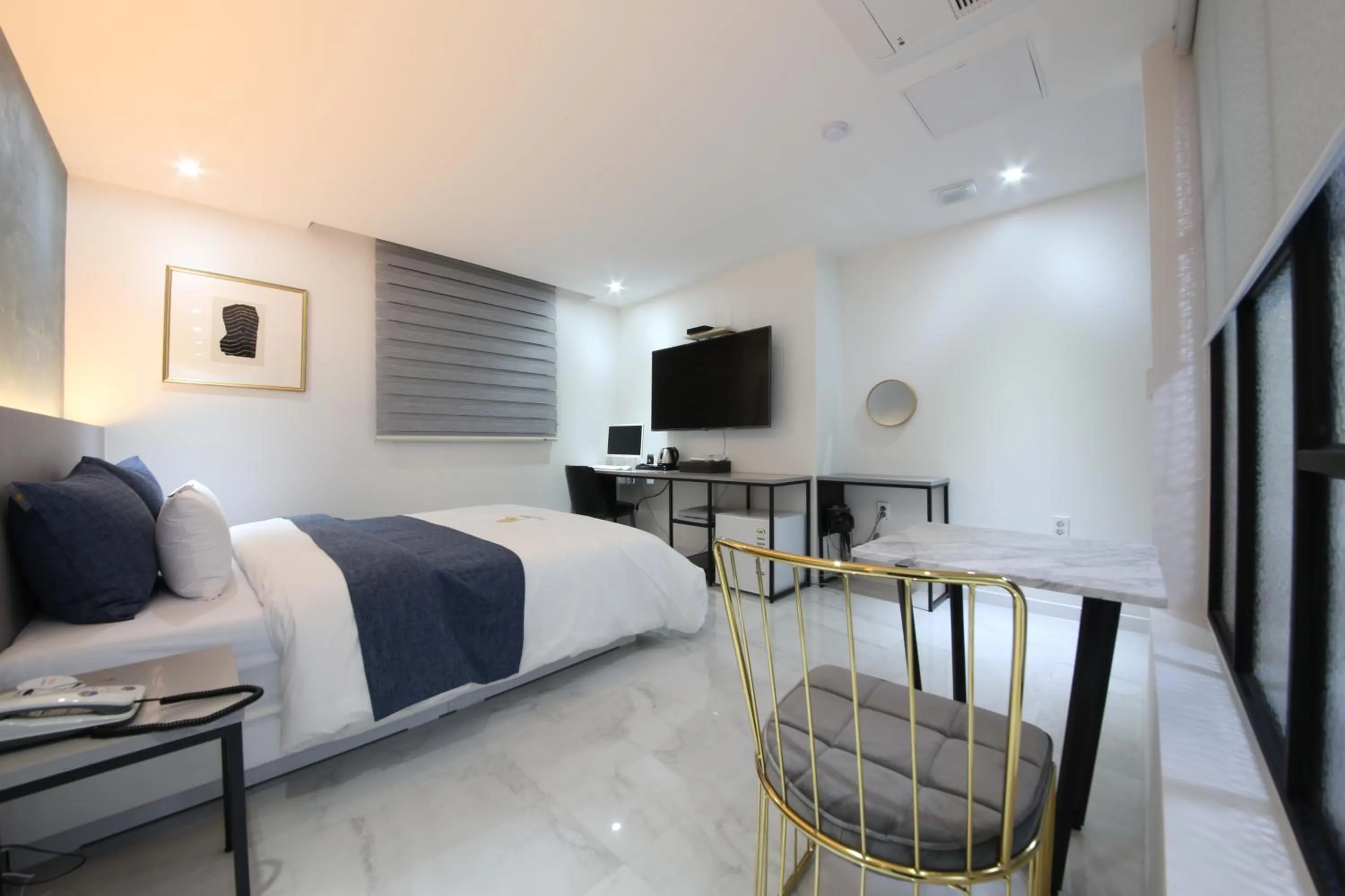 2Night Business Hotel