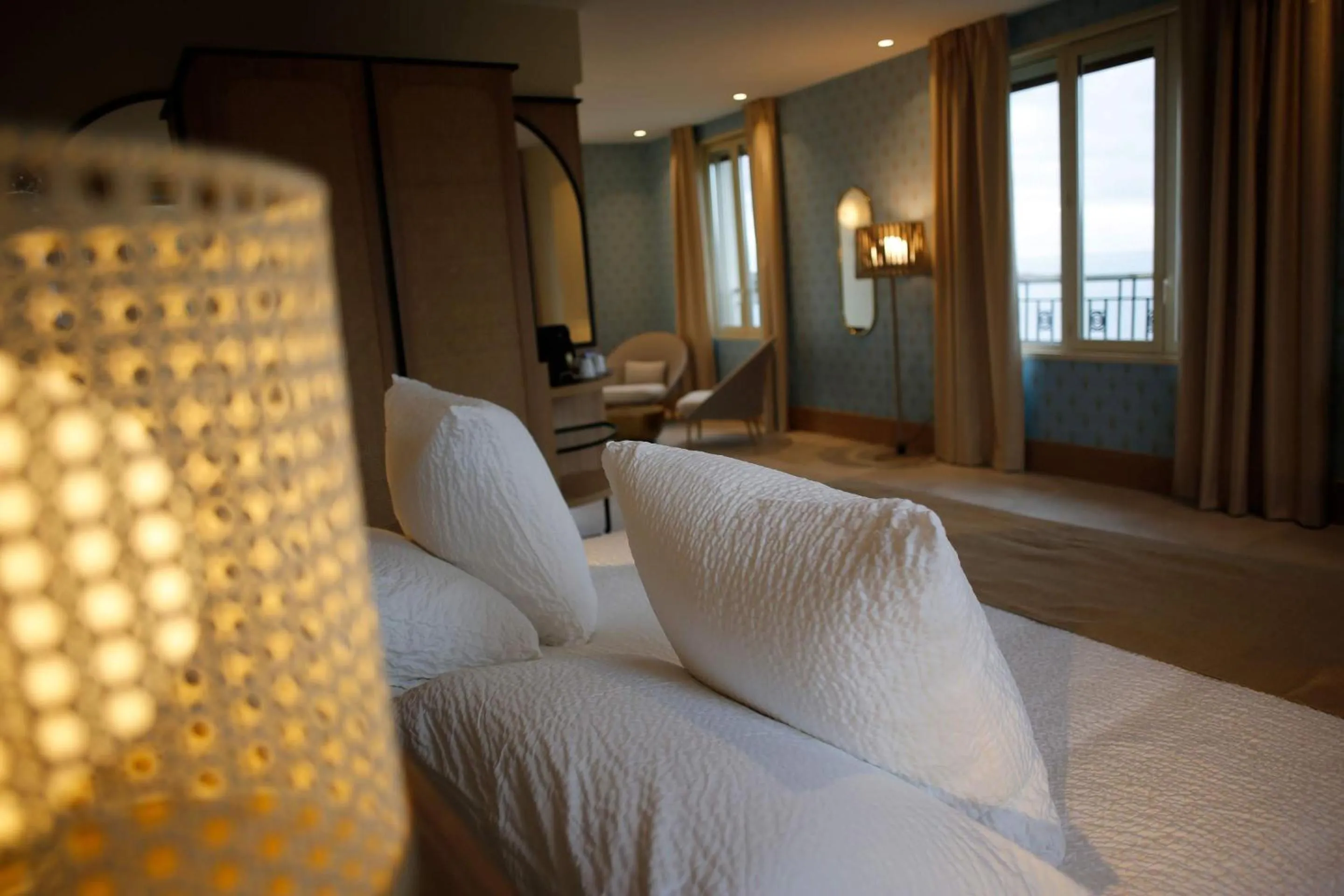 Photo of the whole room, Bed in Splendid Hôtel & Spa