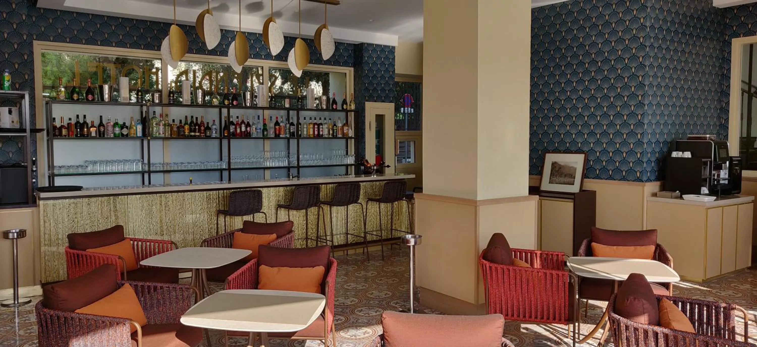 Lounge or bar in Splendid Hôtel & Spa