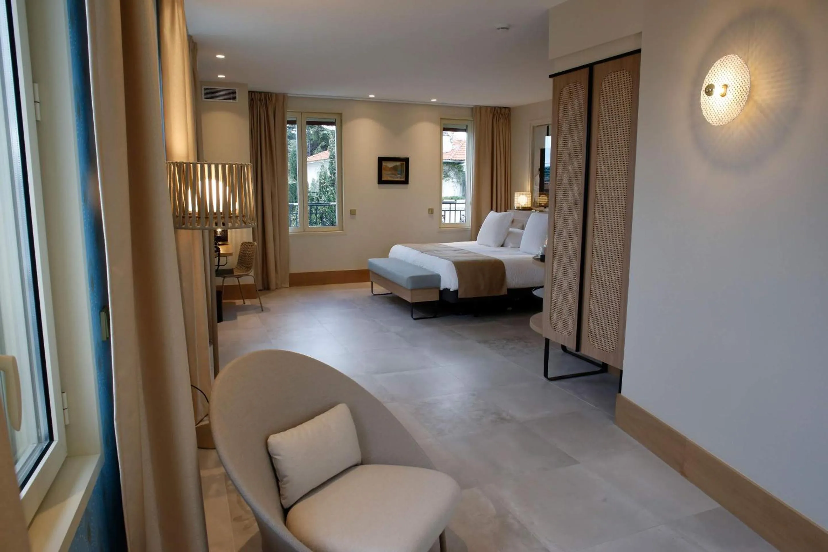 Photo of the whole room, Bed in Splendid Hôtel & Spa