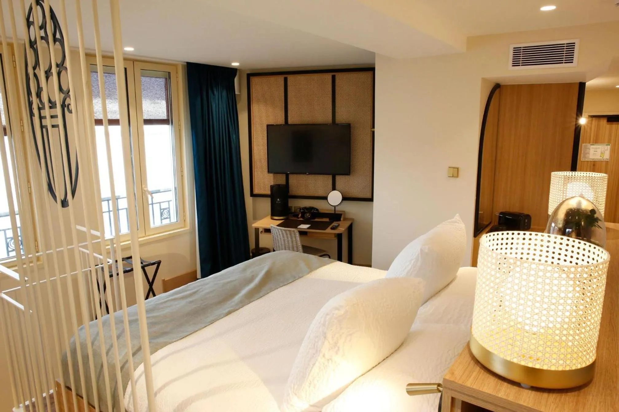 Bedroom, Bed in Splendid Hôtel & Spa