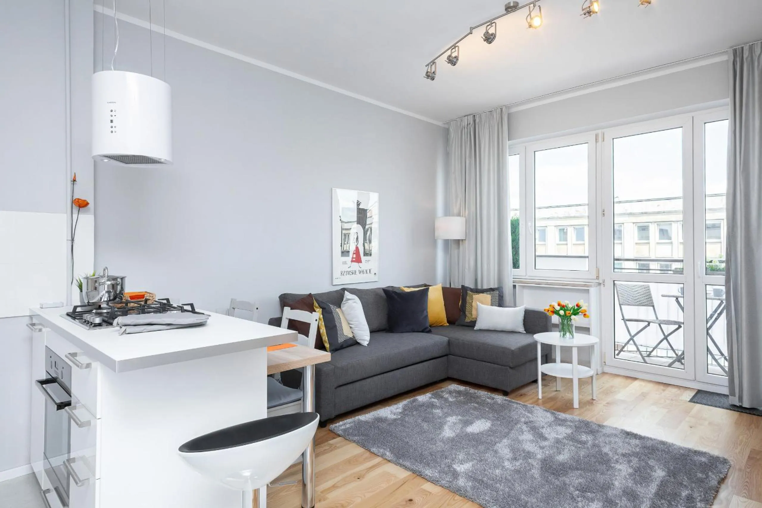 Apartments City Center by Noclegi Renters