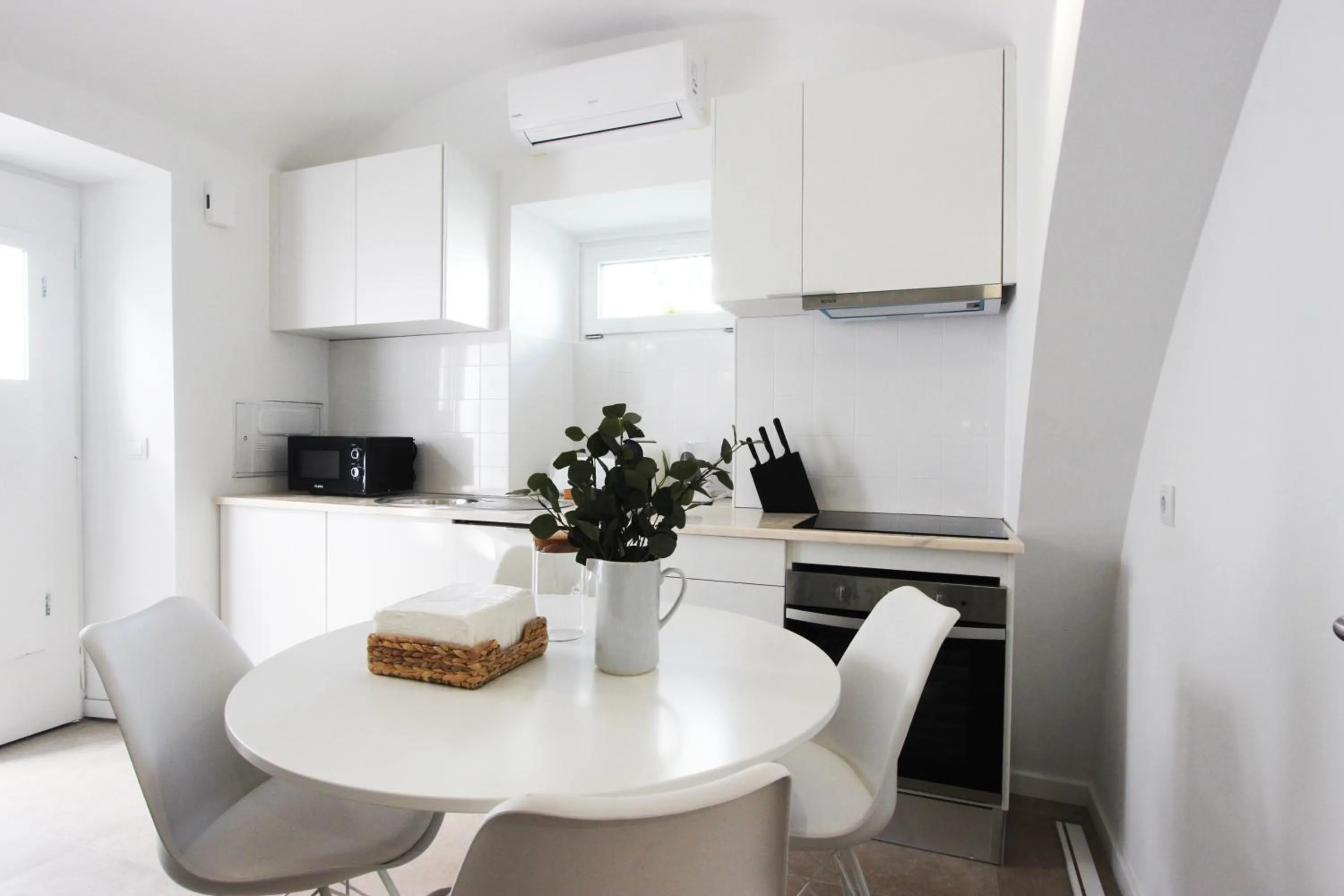 Kitchen or kitchenette in Lavradores Boutique Guesthouse