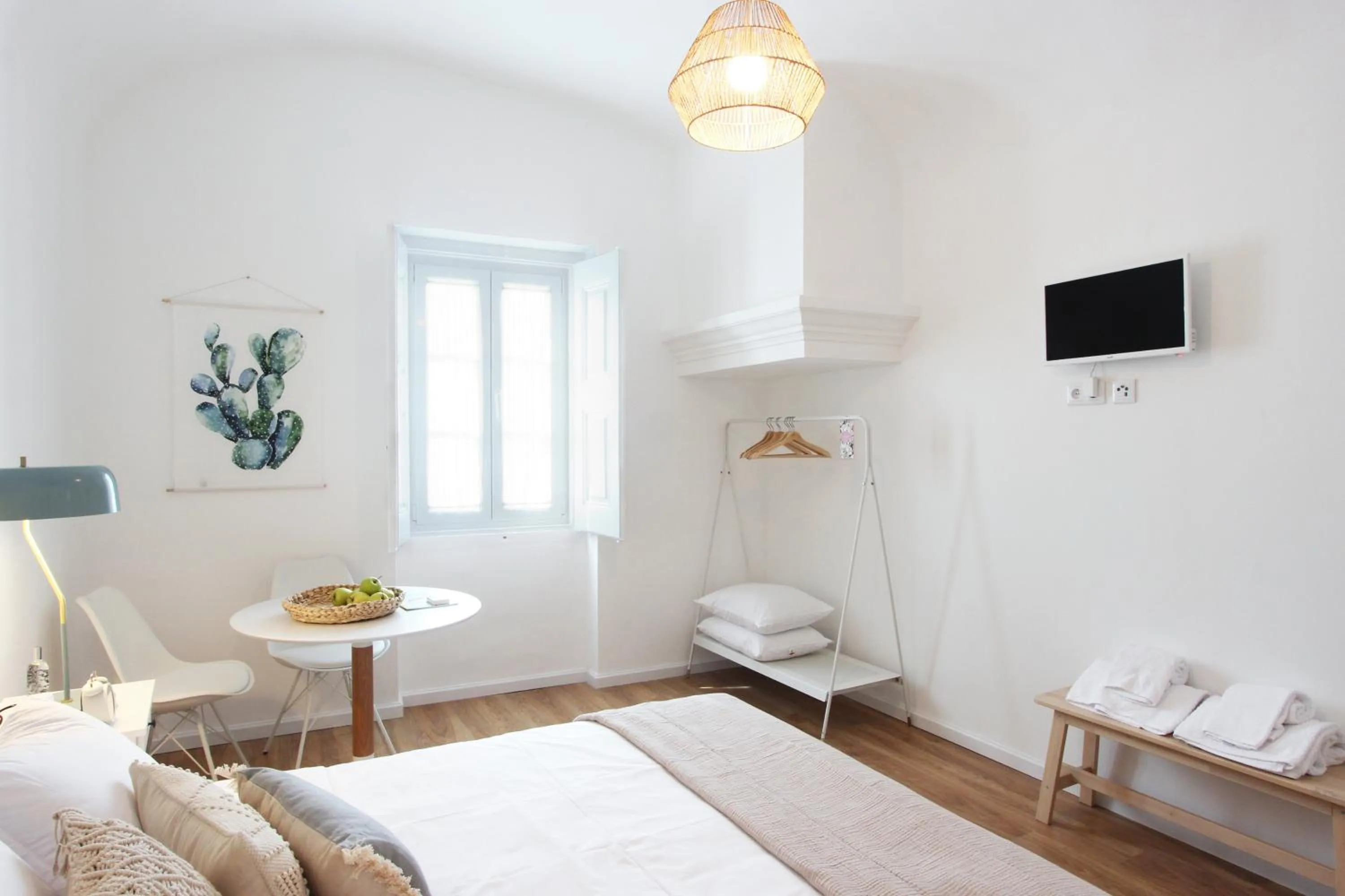 Photo of the whole room, Bed in Lavradores Boutique Guesthouse