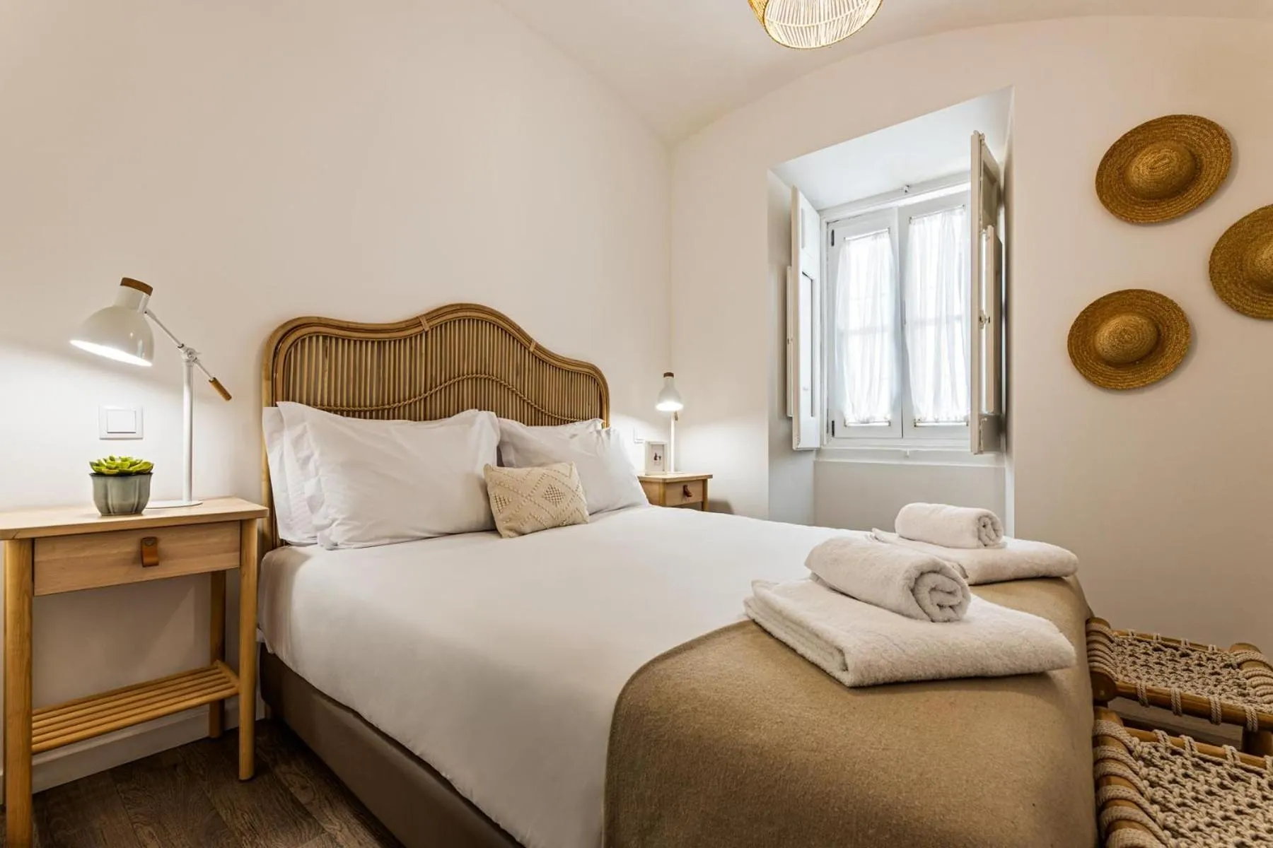 Bedroom, Bed in Lavradores Boutique Guesthouse