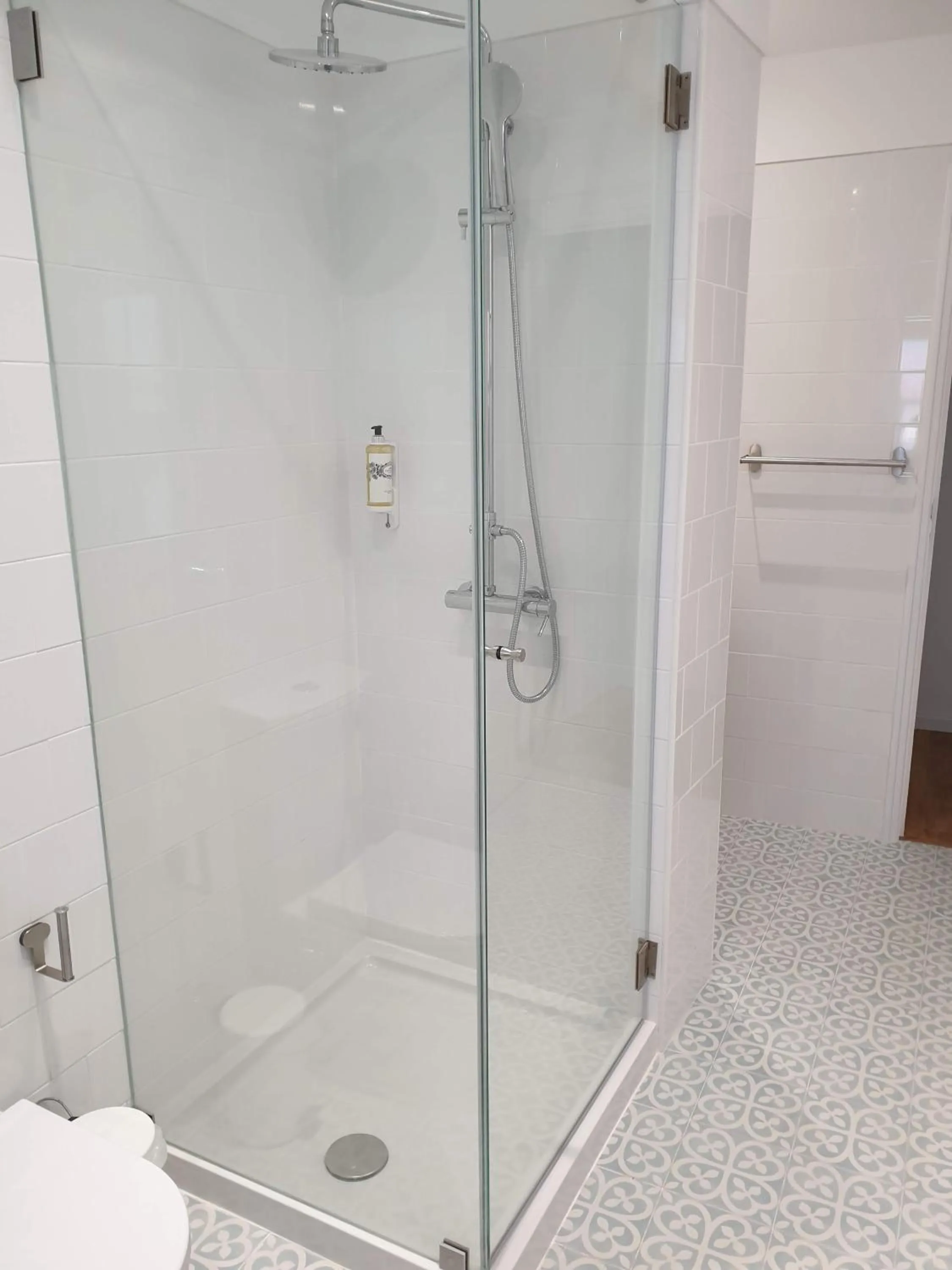 Shower in Lavradores Boutique Guesthouse