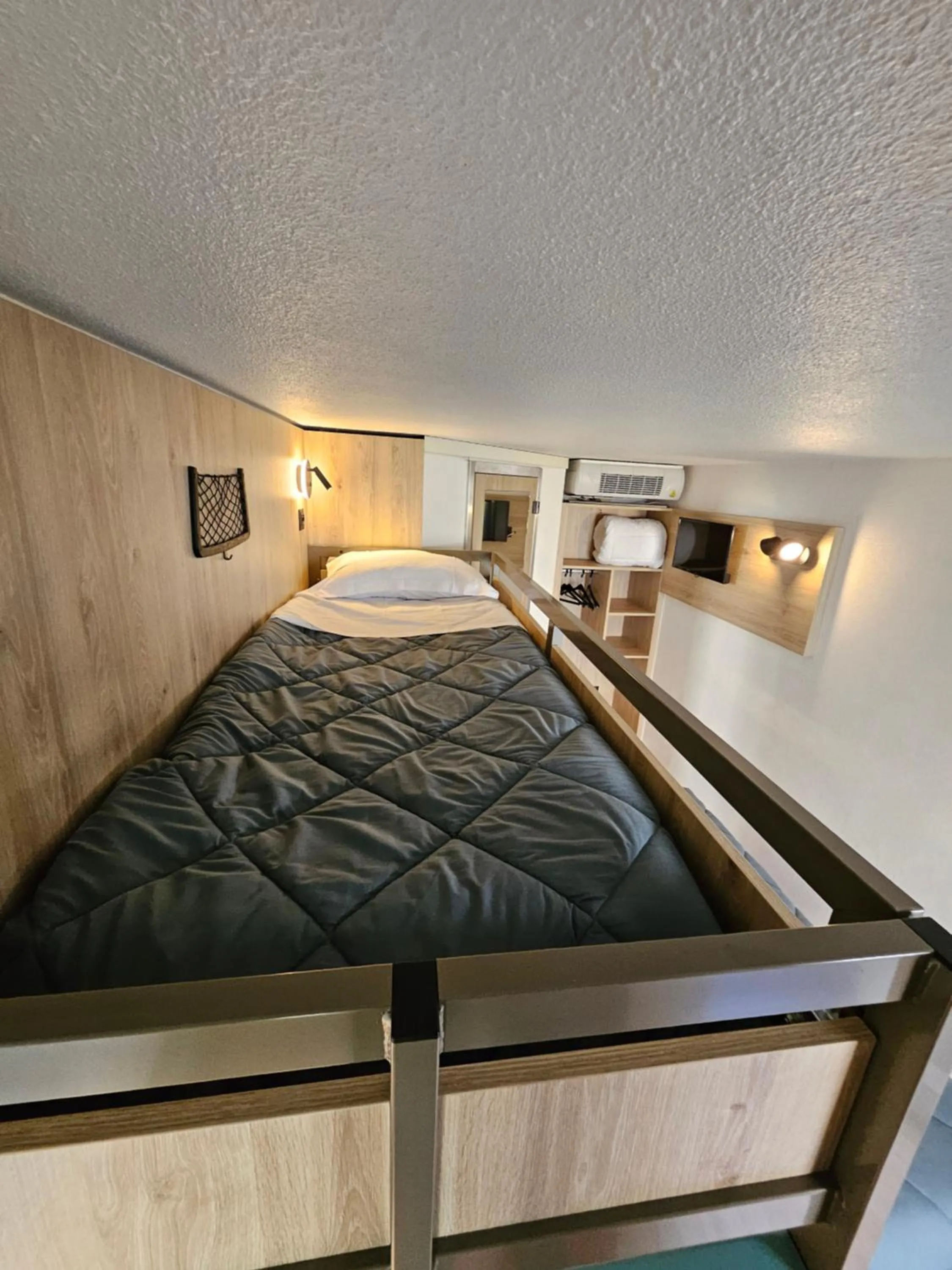 Bed in Premiere Classe Saint Malo St Jouan Des Guerets