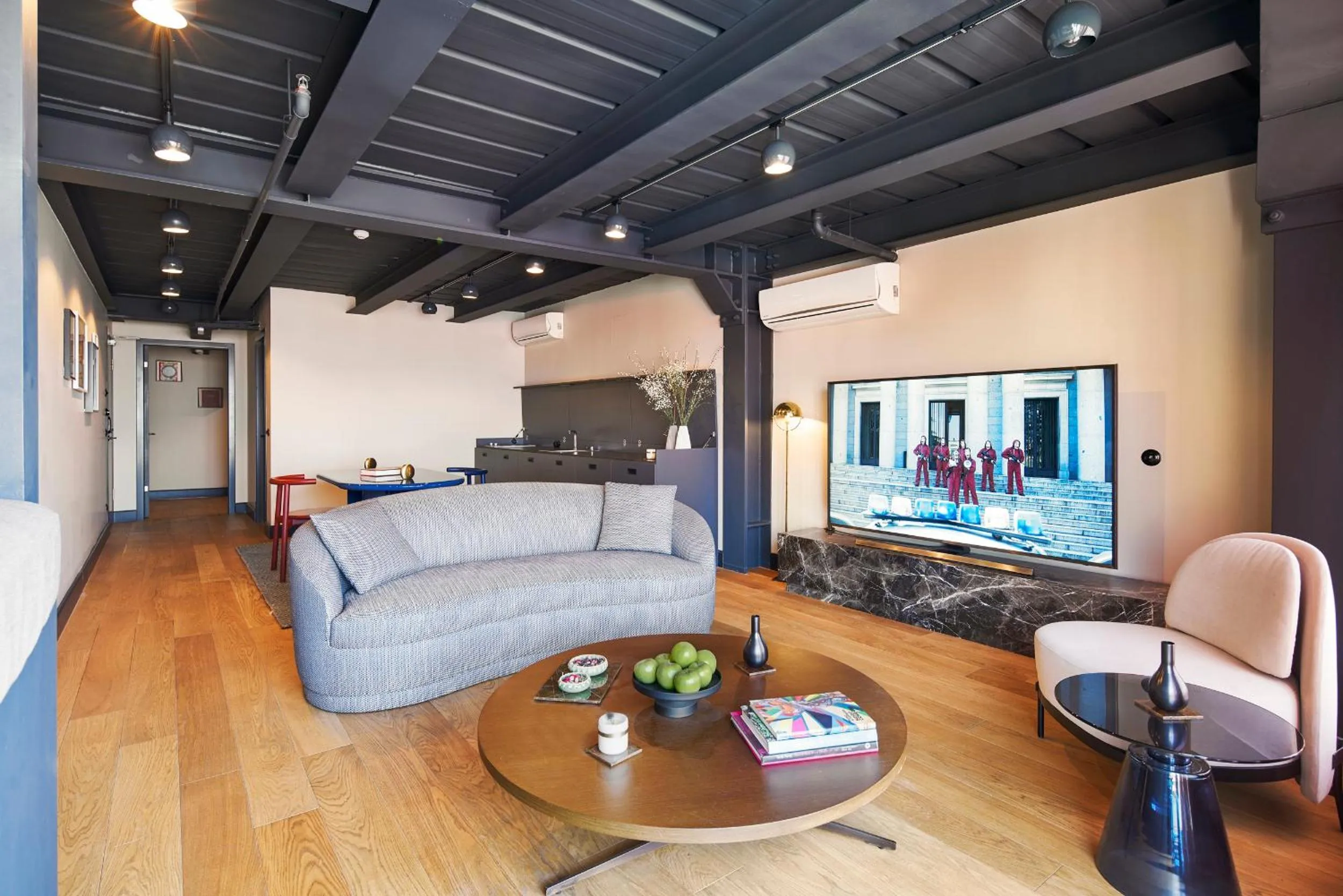 TV and multimedia in Stay Lab Residence