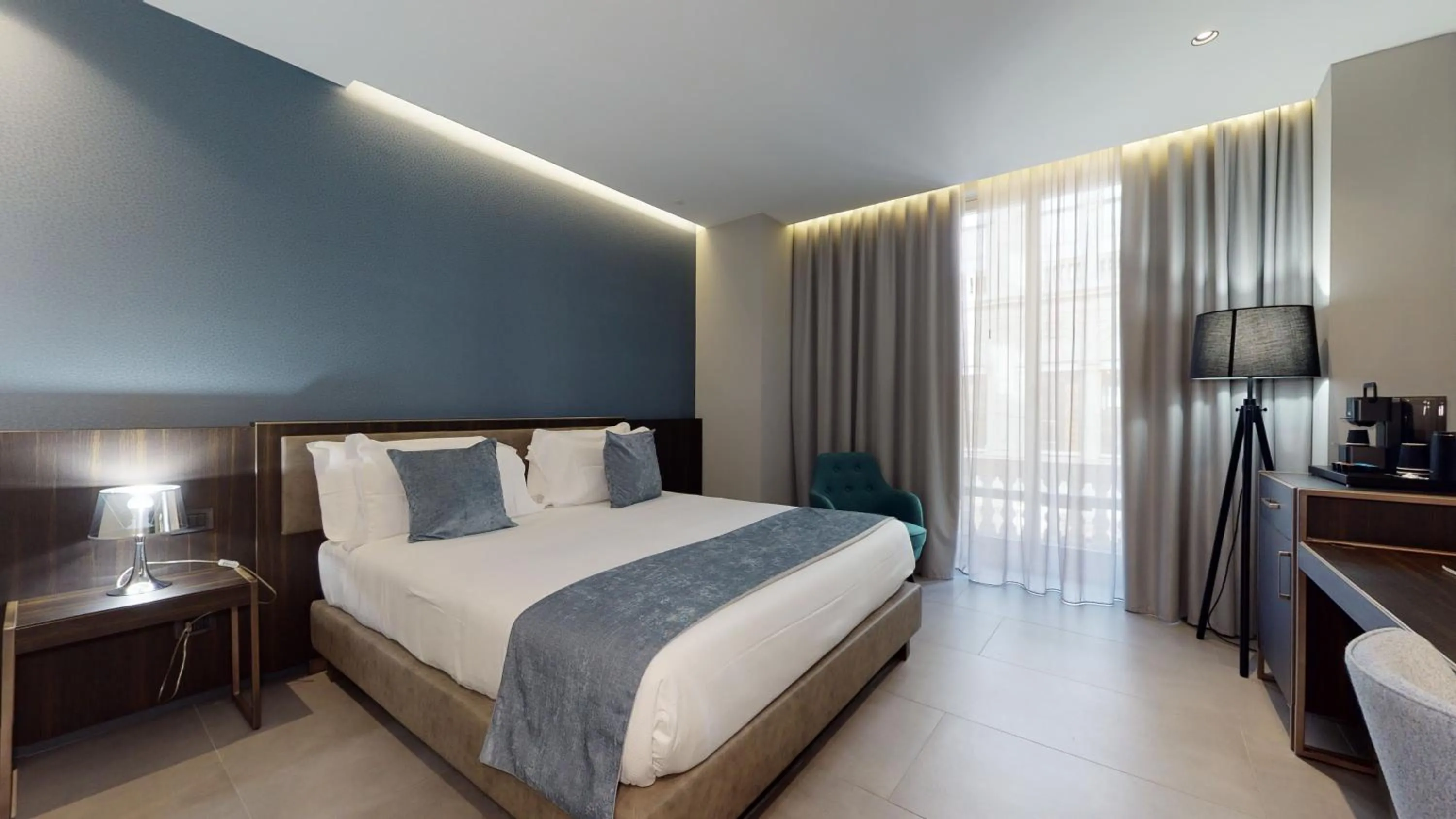 Photo of the whole room, Bed in GALLERIA The Smart Boutique APARTHOTEL By OSPITAMI