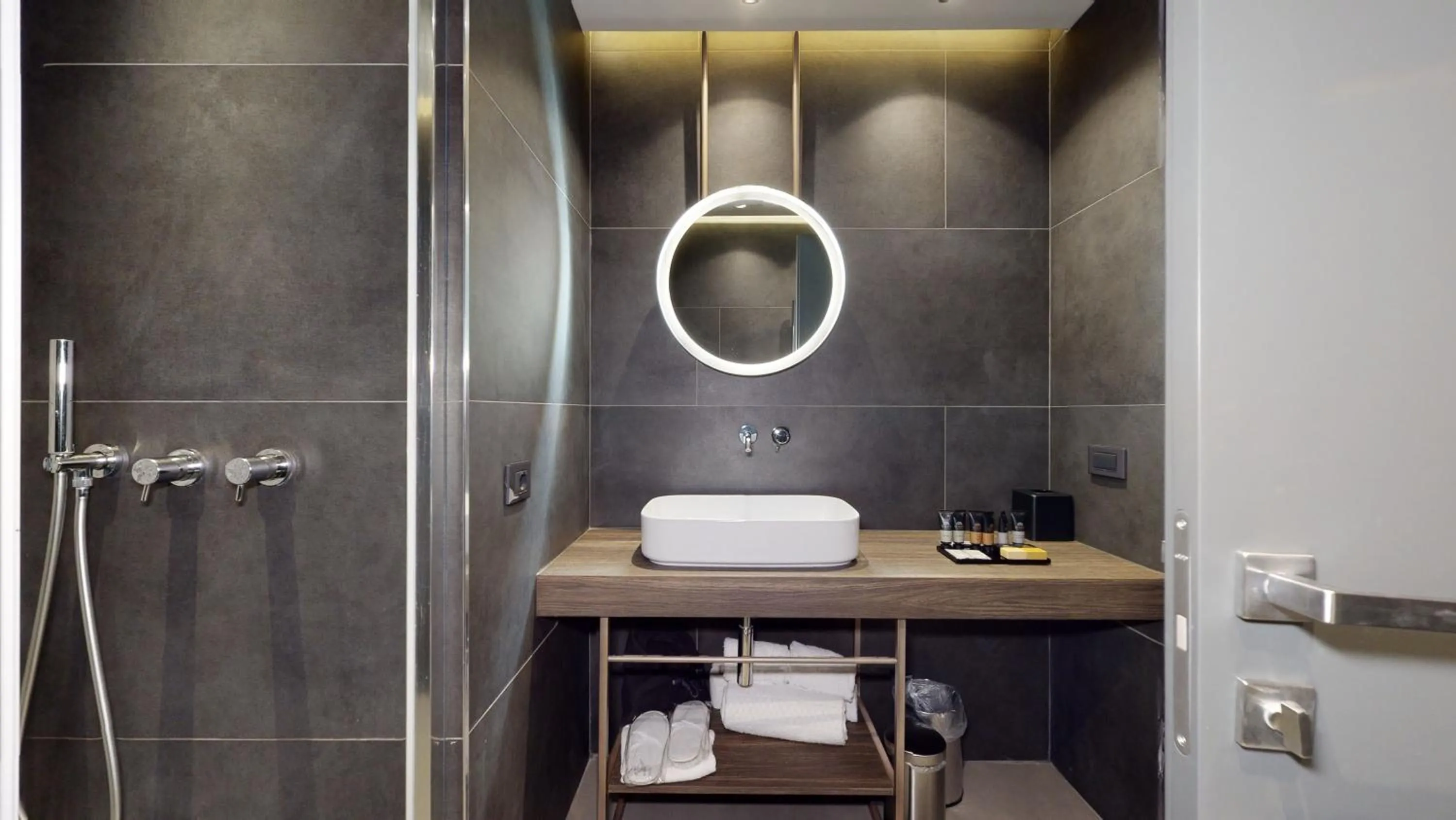 Bathroom in GALLERIA The Smart Boutique APARTHOTEL By OSPITAMI