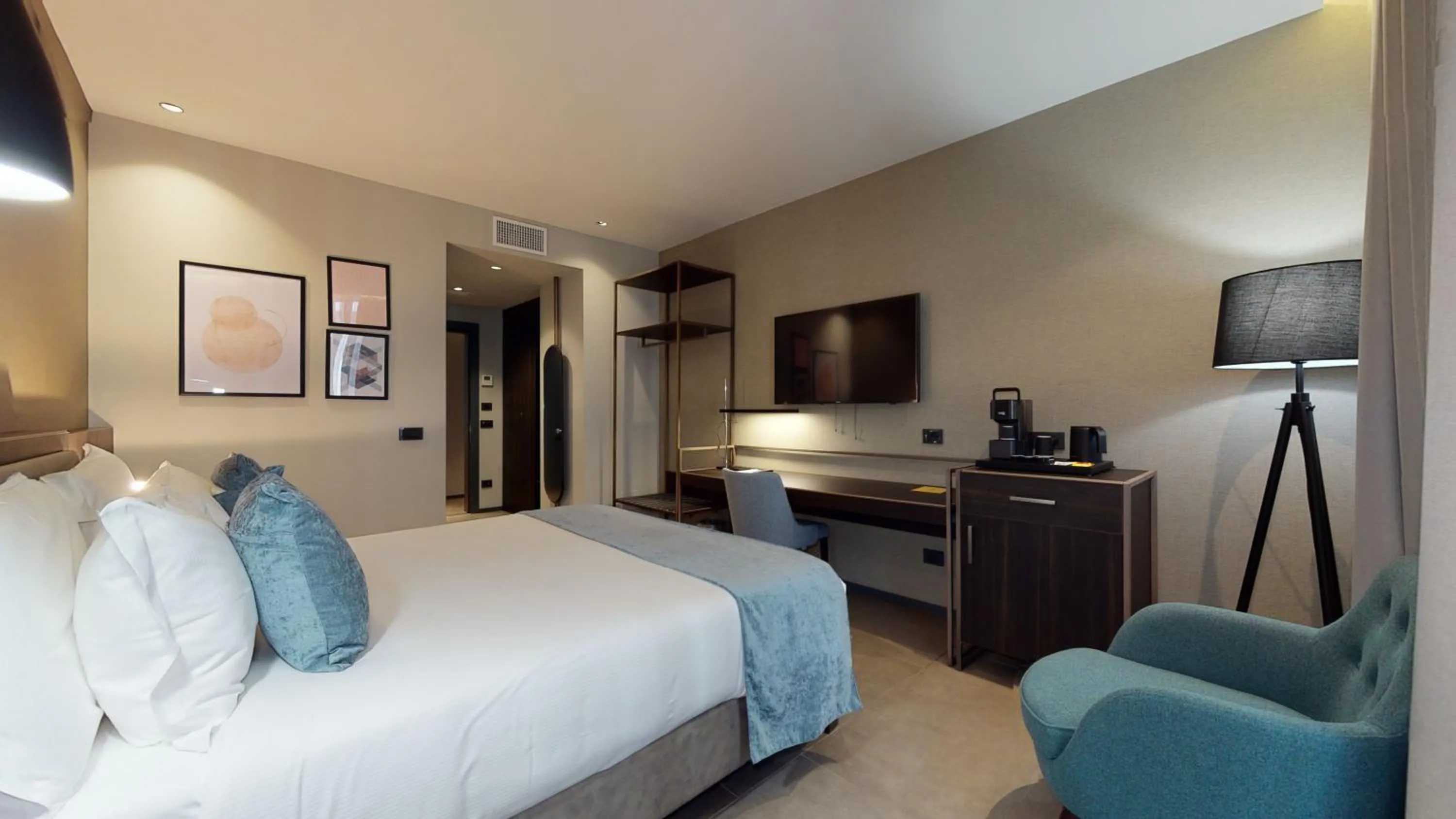 Bed in GALLERIA The Smart Boutique APARTHOTEL By OSPITAMI