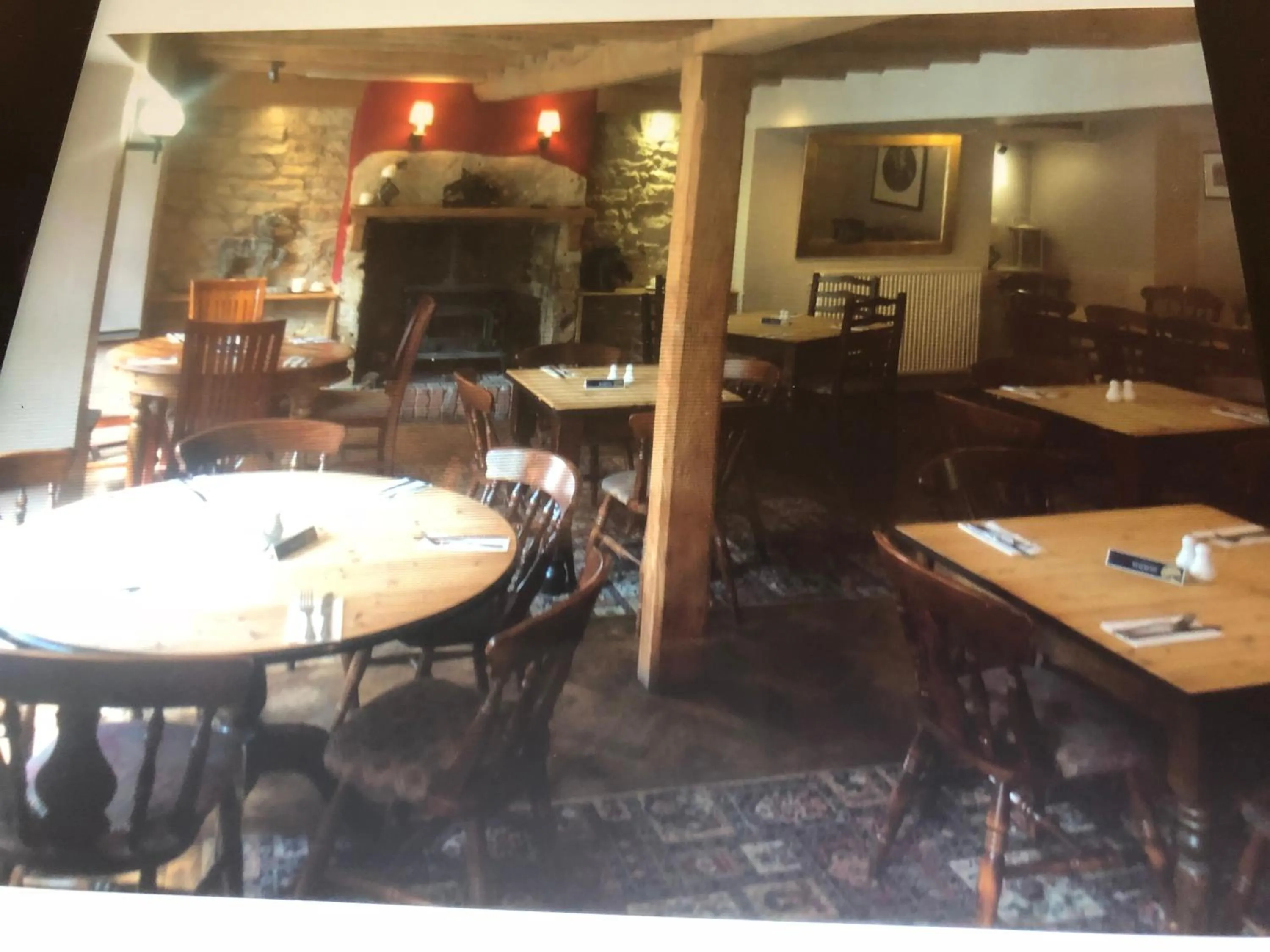 Restaurant/places to eat in Horse & Hound Inn