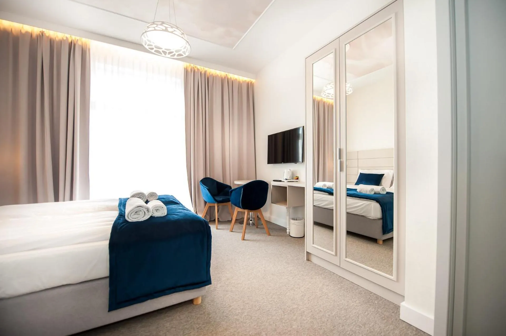 TV and multimedia, Bed in Hotel Gdynia Boutique