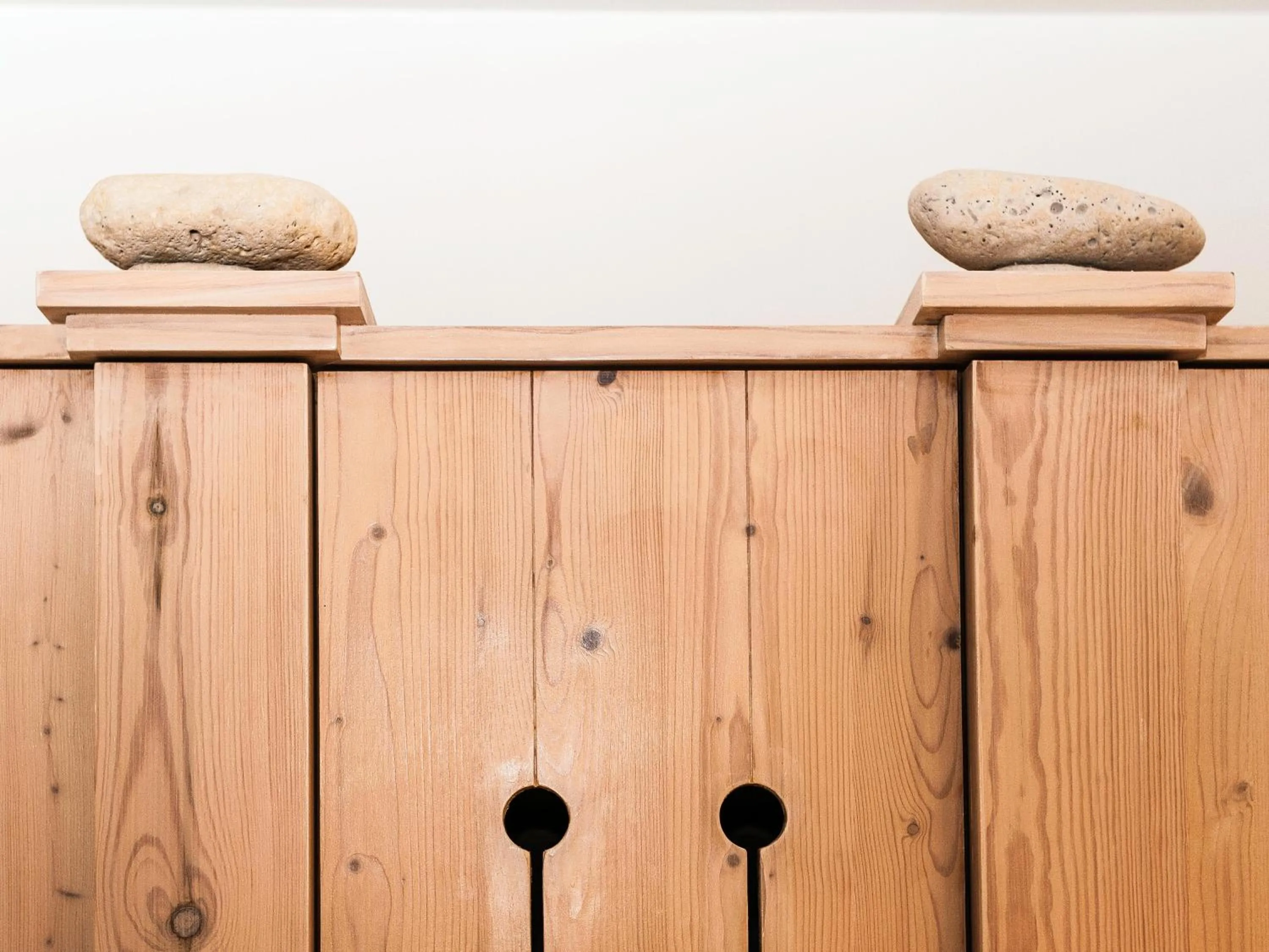 Decorative detail in Hôtel La Galiote en Ré