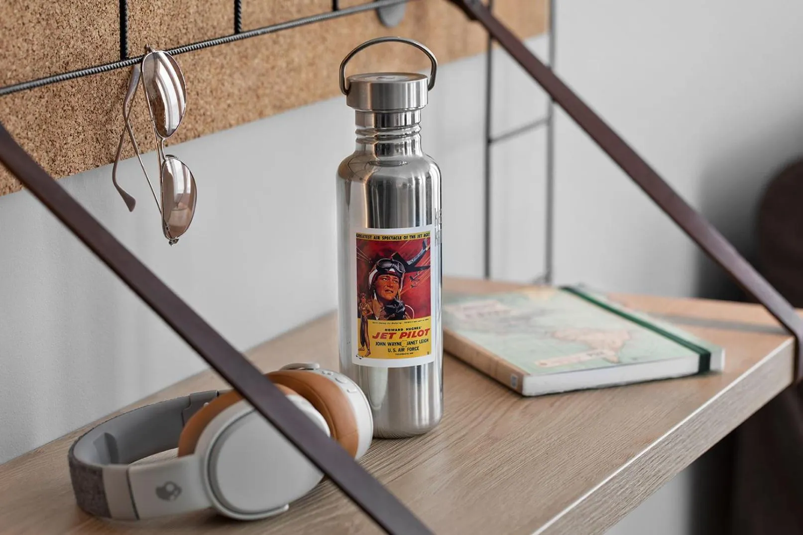 Dining area in Moxy Lyon Airport