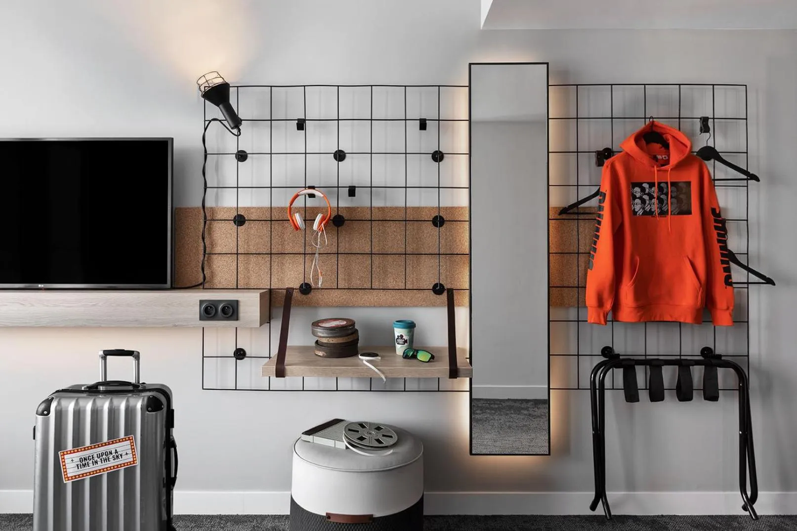 TV and multimedia in Moxy Lyon Airport