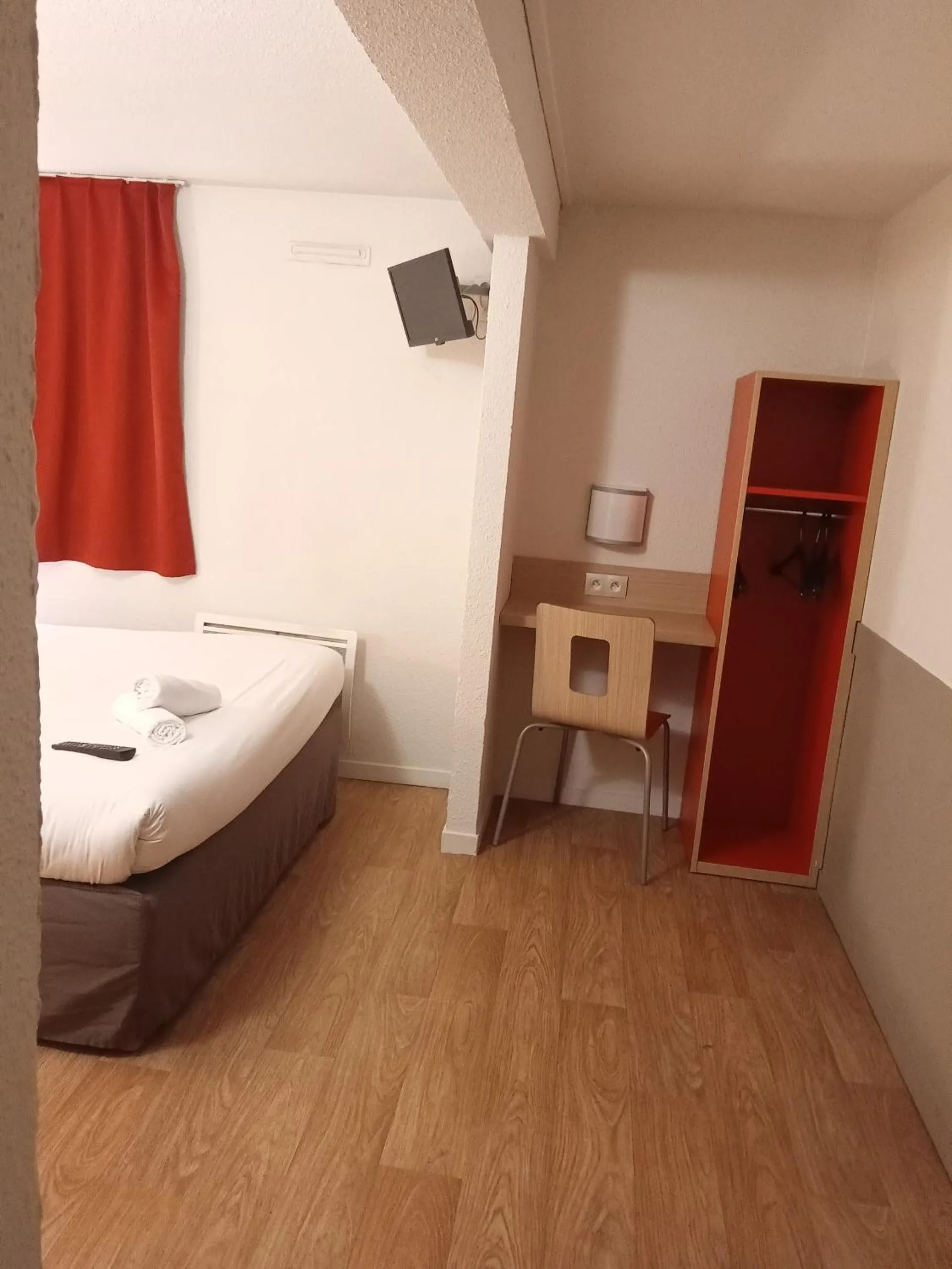 Bed in Premiere Classe Saint Brice Sous Foret