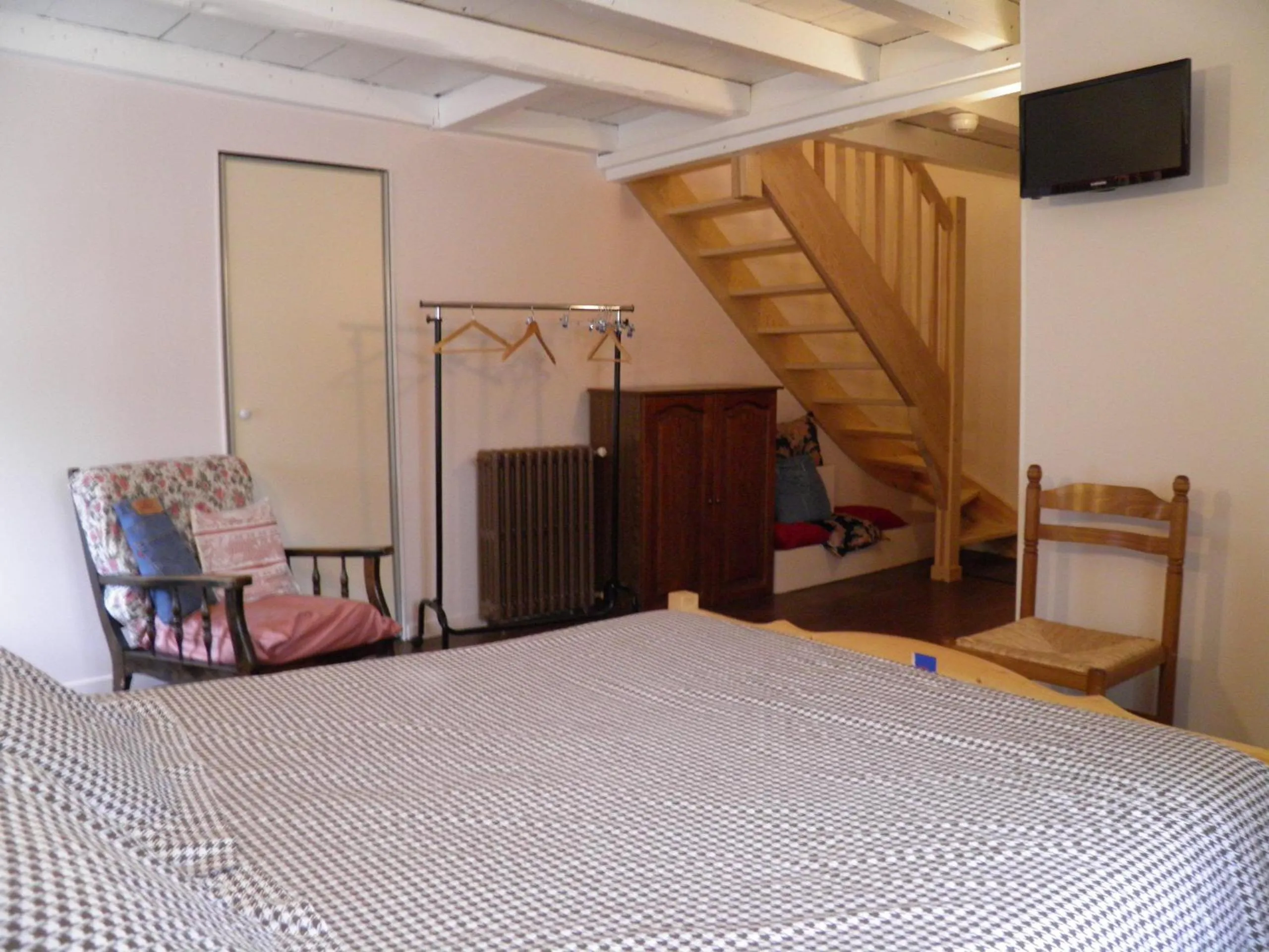 Bedroom, Bed in Auberge des Pyrénées