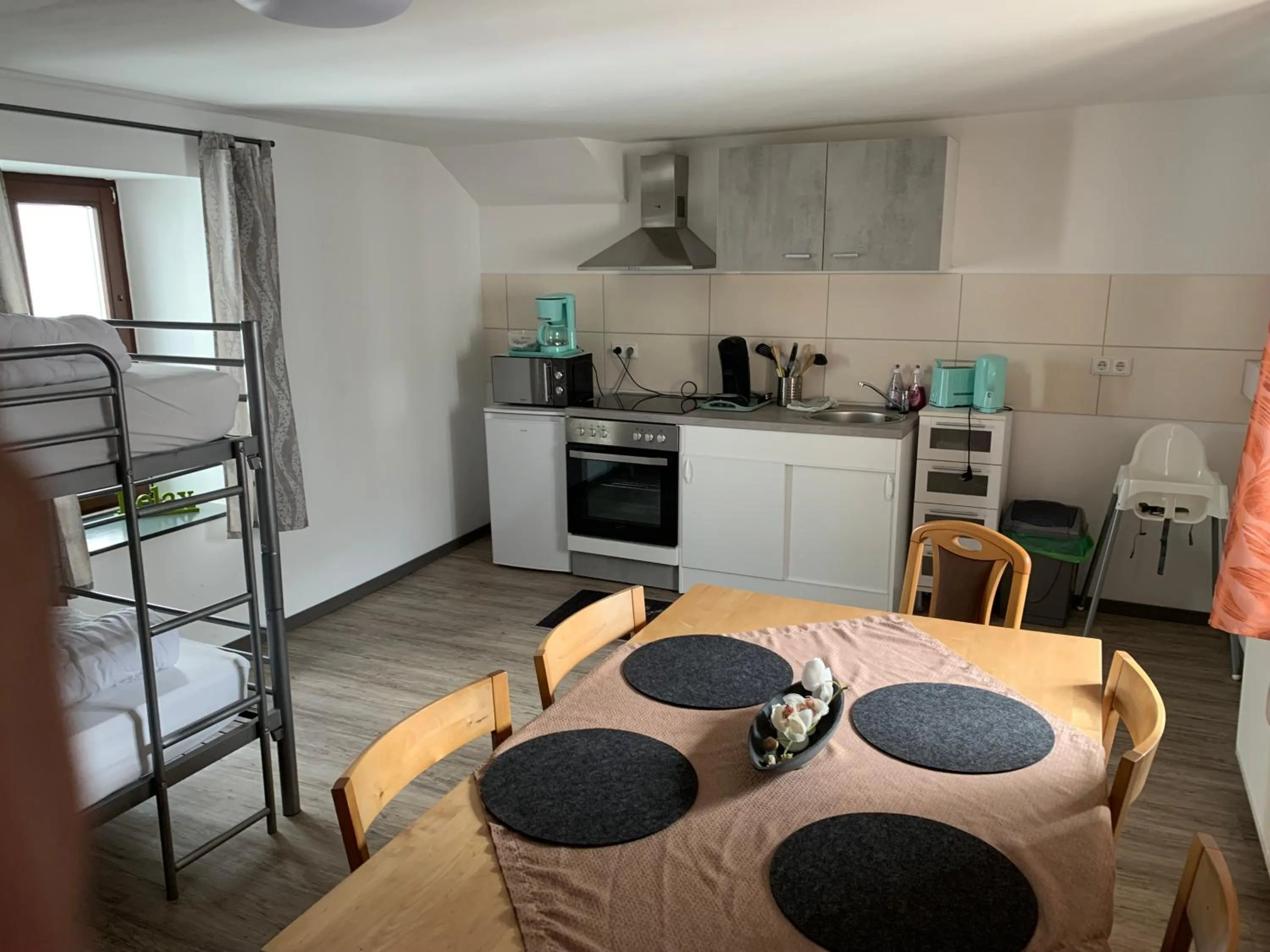 Kitchen or kitchenette in Hostel am Ostentor