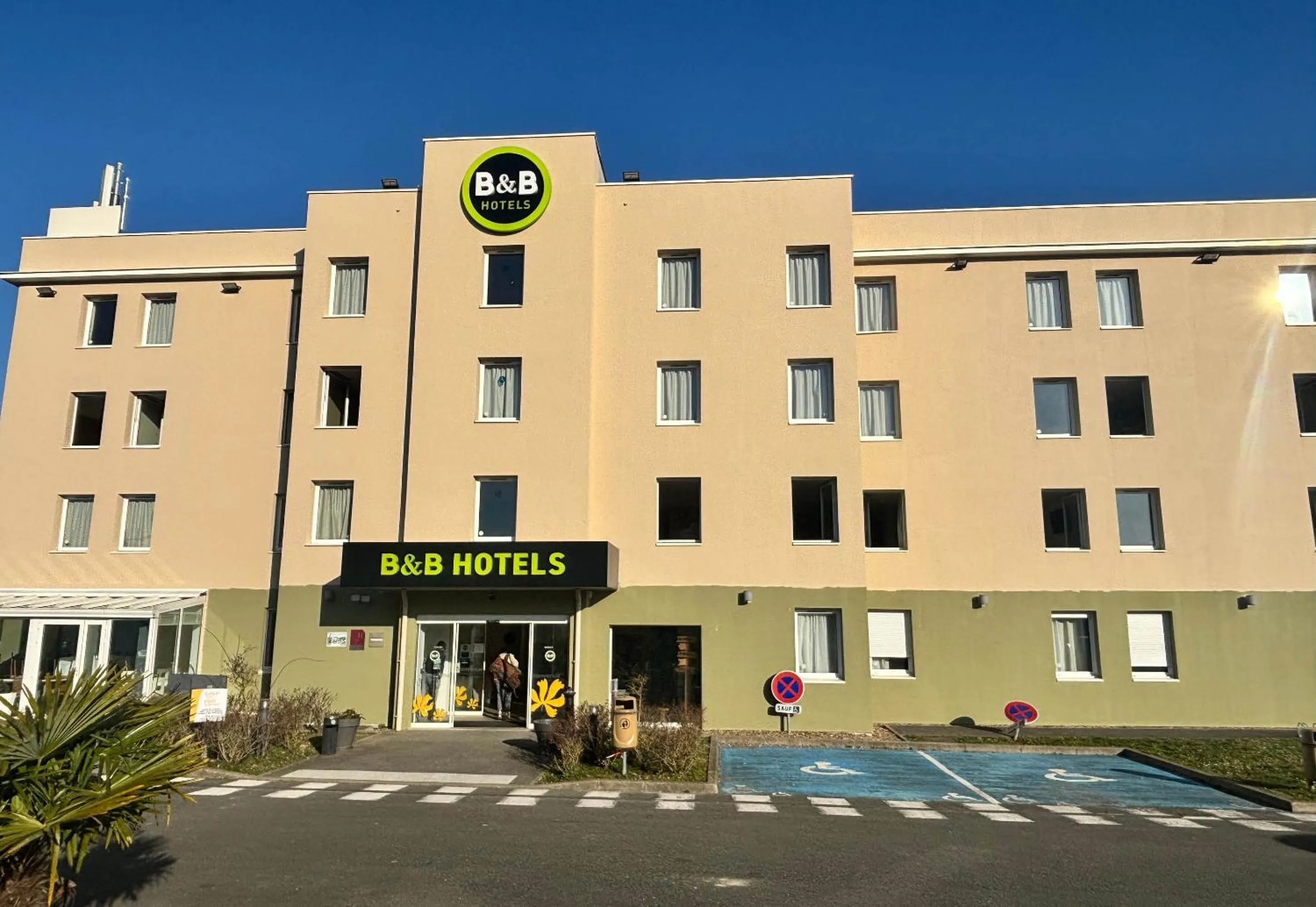 Property building in B&B HOTEL Saint-Witz Roissy