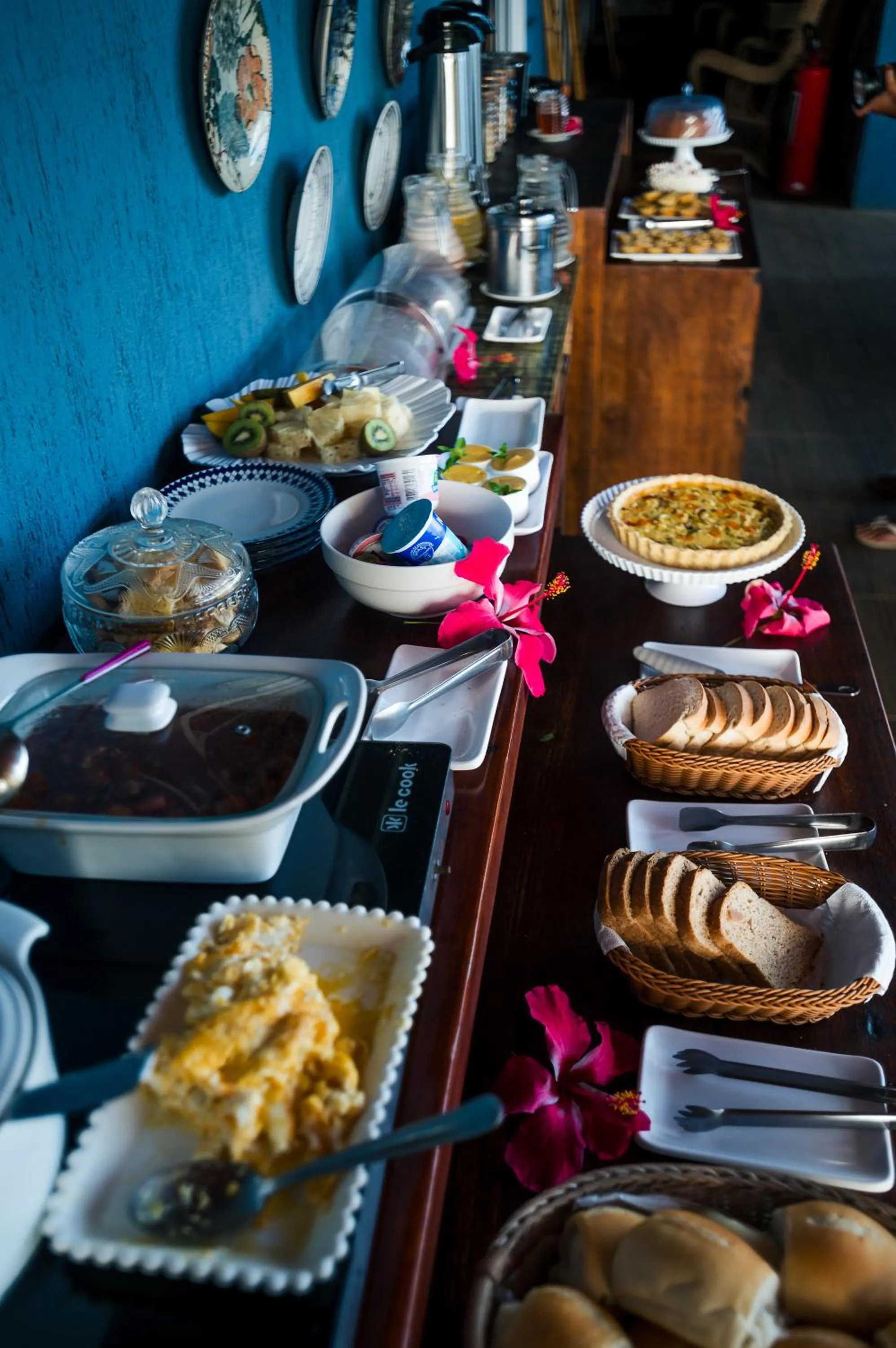 Restaurant/places to eat in Pousada Alto da Floresta Noronha by Alto da Ilha