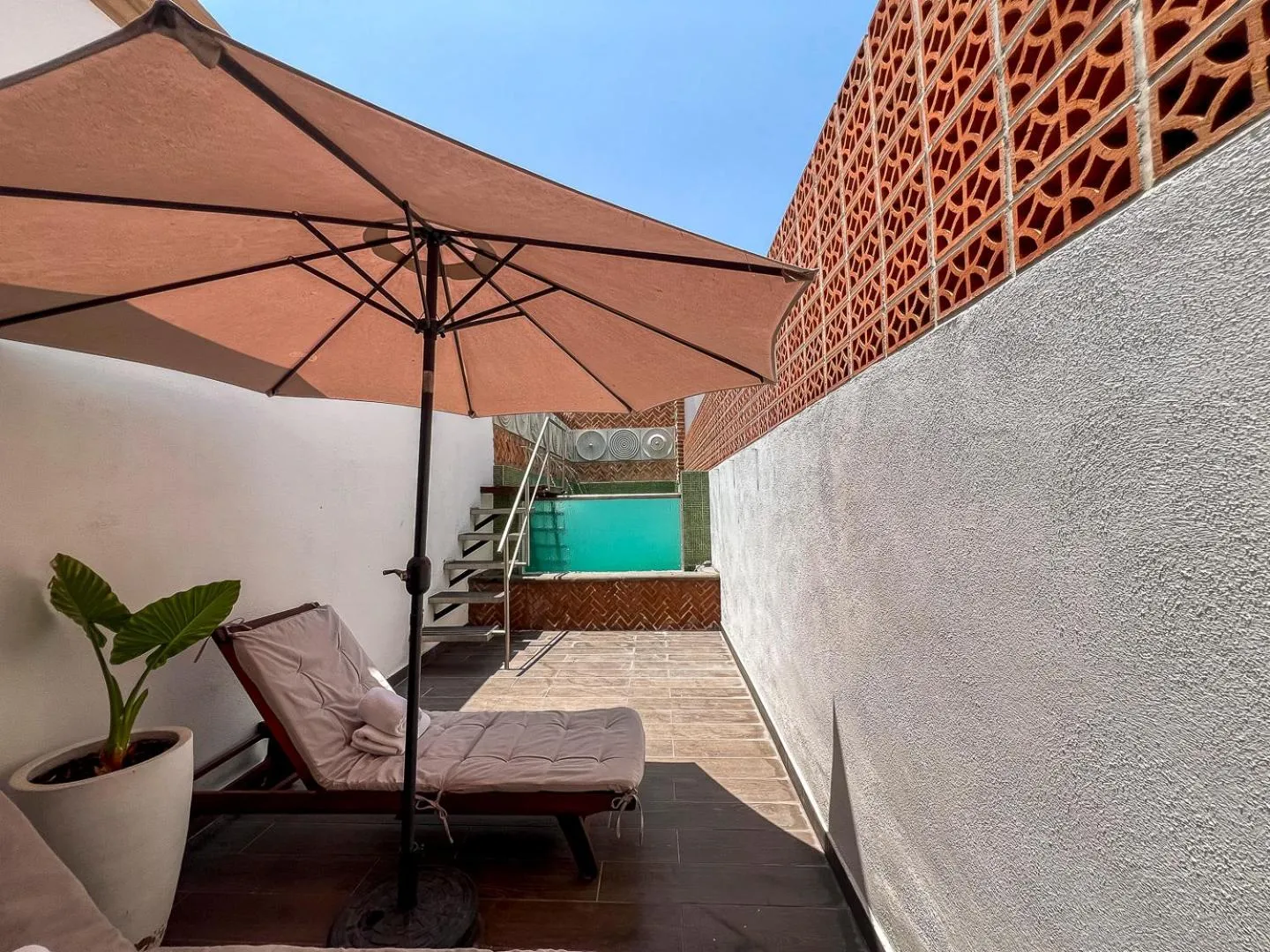 sunbed in Mansión E. Borbón